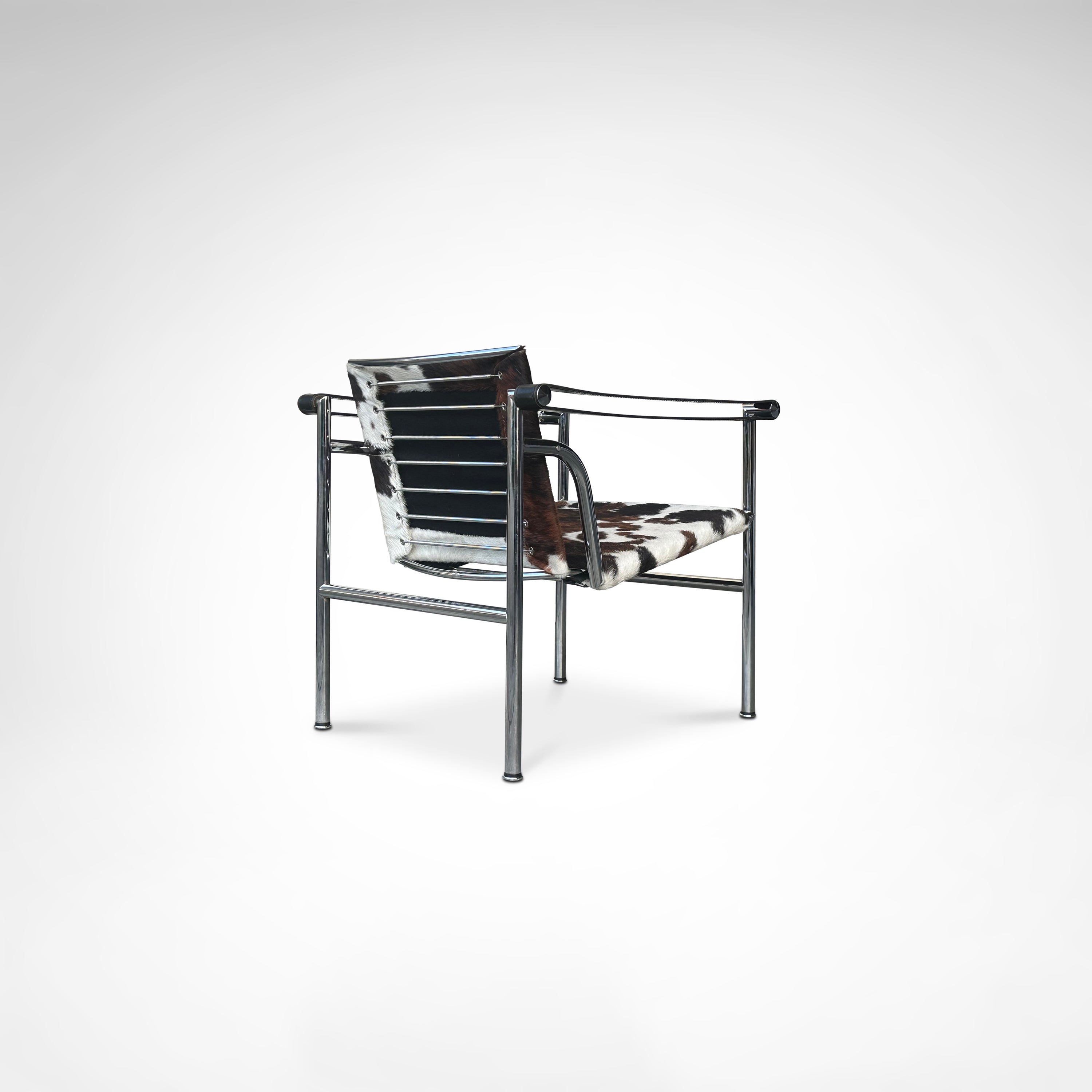Le_Corbusier_LC1_Pony_Skin_Armchair_for_Cassina,_Italy_1980s