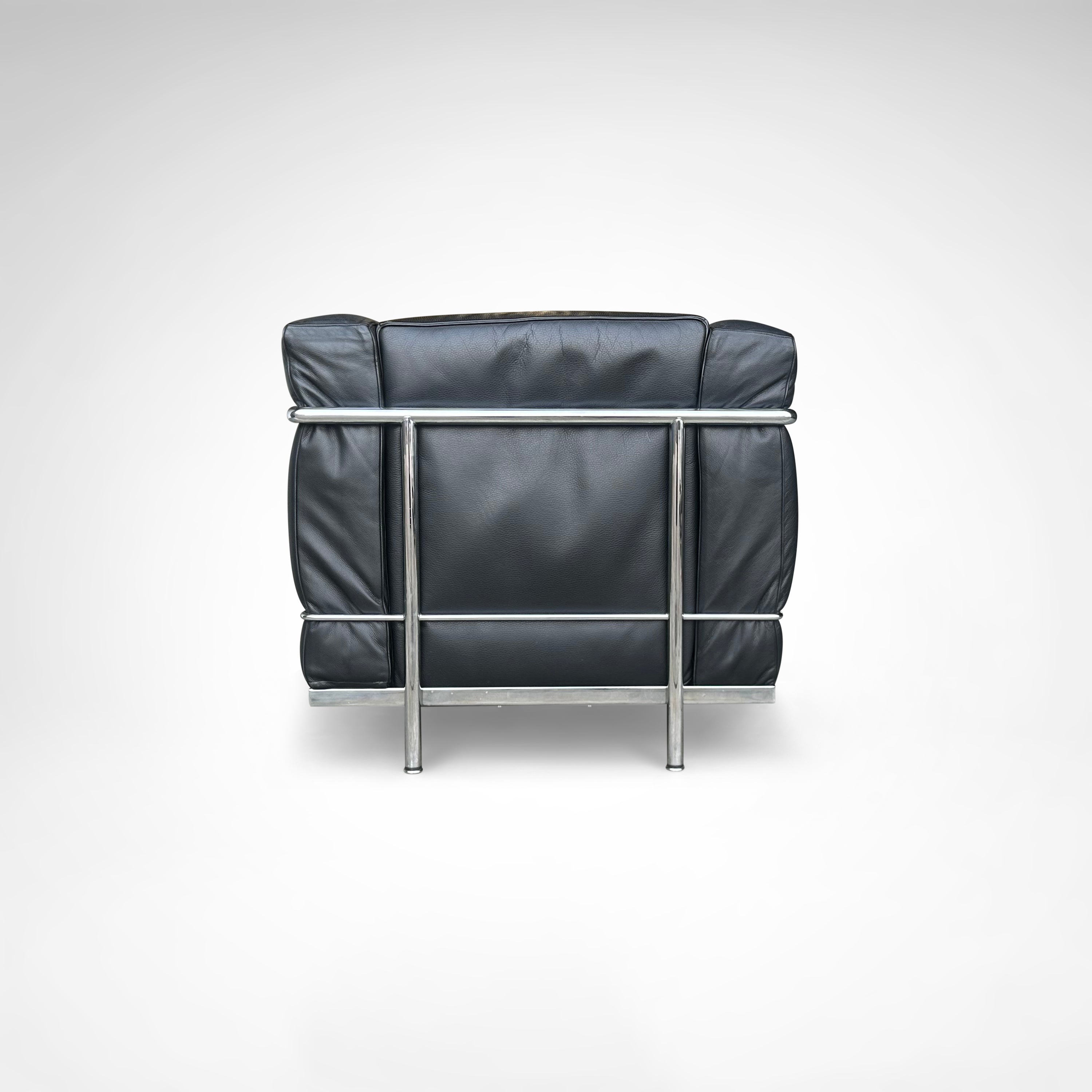 LC2_Armchair_and_Ottoman_Set_by_Le_Corbusier_for_Cassina,_1990s,_Italy