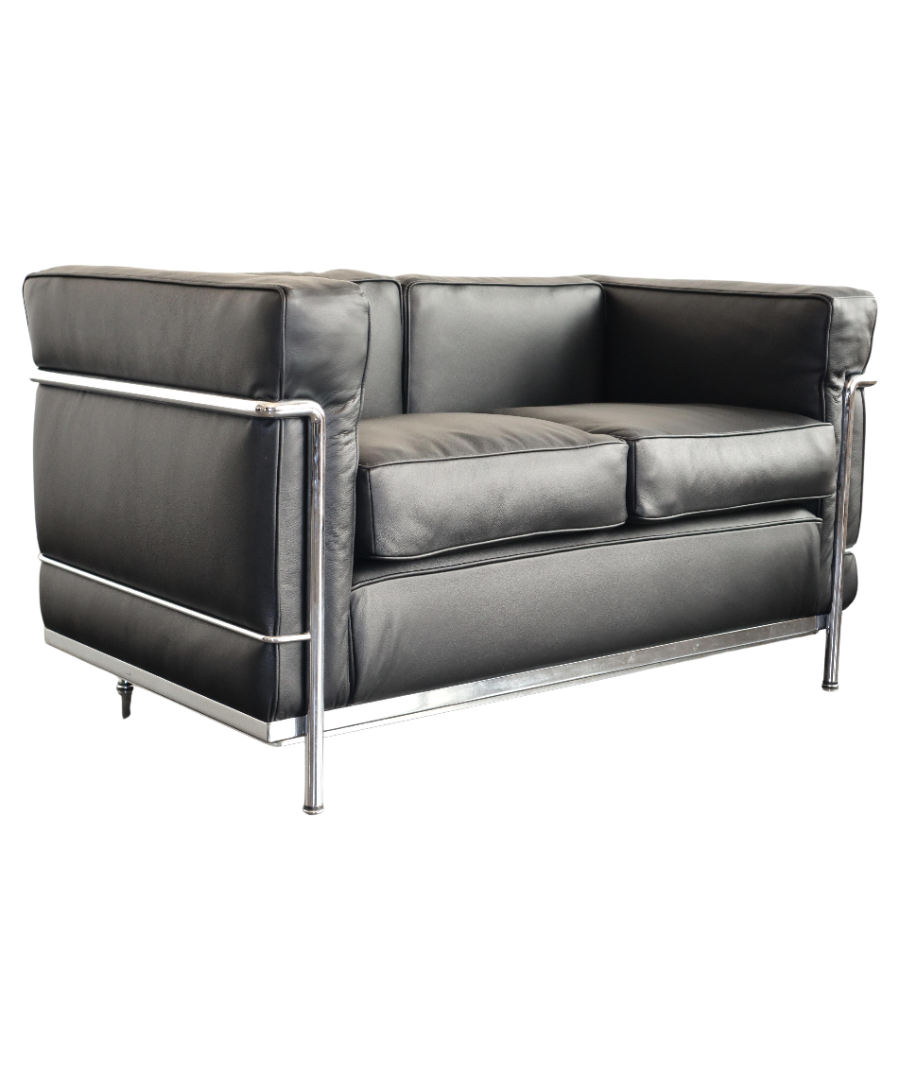 LC2_Sofa_and_Armchair_Set_by_Le_Corbusier,_Jeanneret_&_Perriand,_Cassina