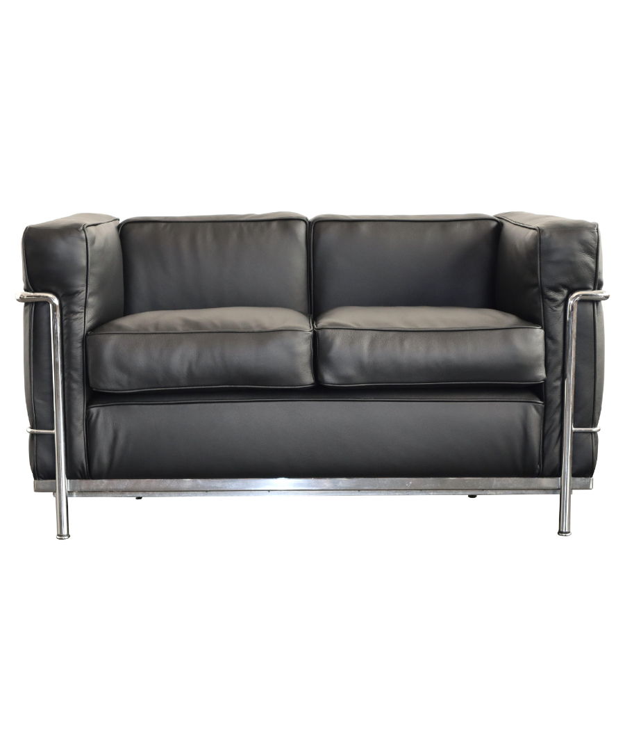 LC2_Sofa_by_Le_Corbusier,_Pierre_Jeanneret_&_Charlotte_Perriand_for_Cassina