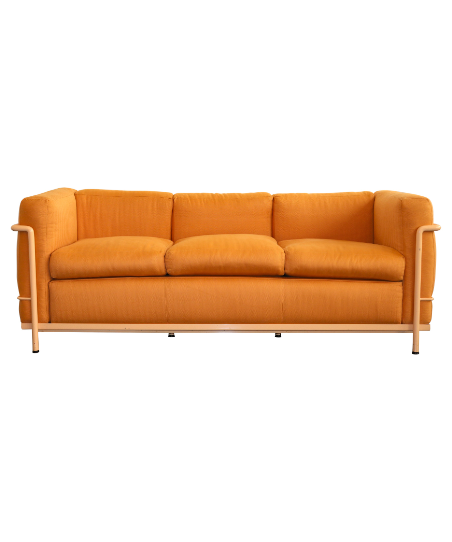 LC2_Sofa_by_Le_Corbusier,_Pierre_Jeanneret_&_Charlotte_Perriand_for_Cassina