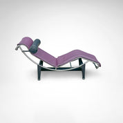 LC4_limited_edition_chaise_longue_by_Le_Corbusier_for_Cassina_1990s