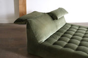 Le_bambole_bed_in_green_velvet_By_Mario_Bellini_for_B&B_Italia,_1970s