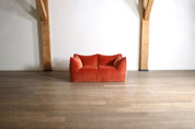 Le_Bambole_sofa_in_coral_velvet_By_Mario_Bellini_For_B&B_Italia,_1970s