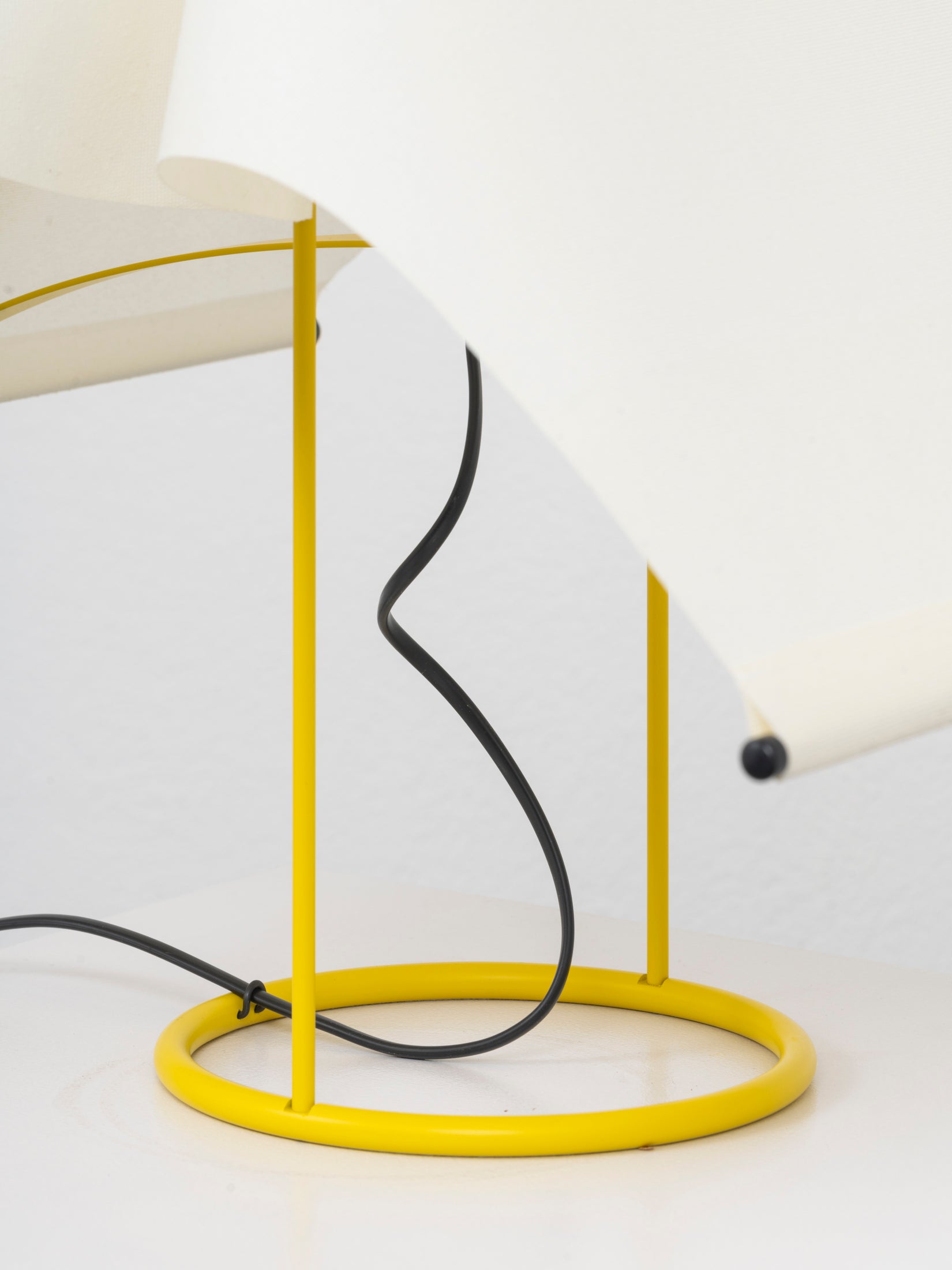 Le_Falene_table_lamp,_Piero_De_Martini_for_Arteluce,_1980s