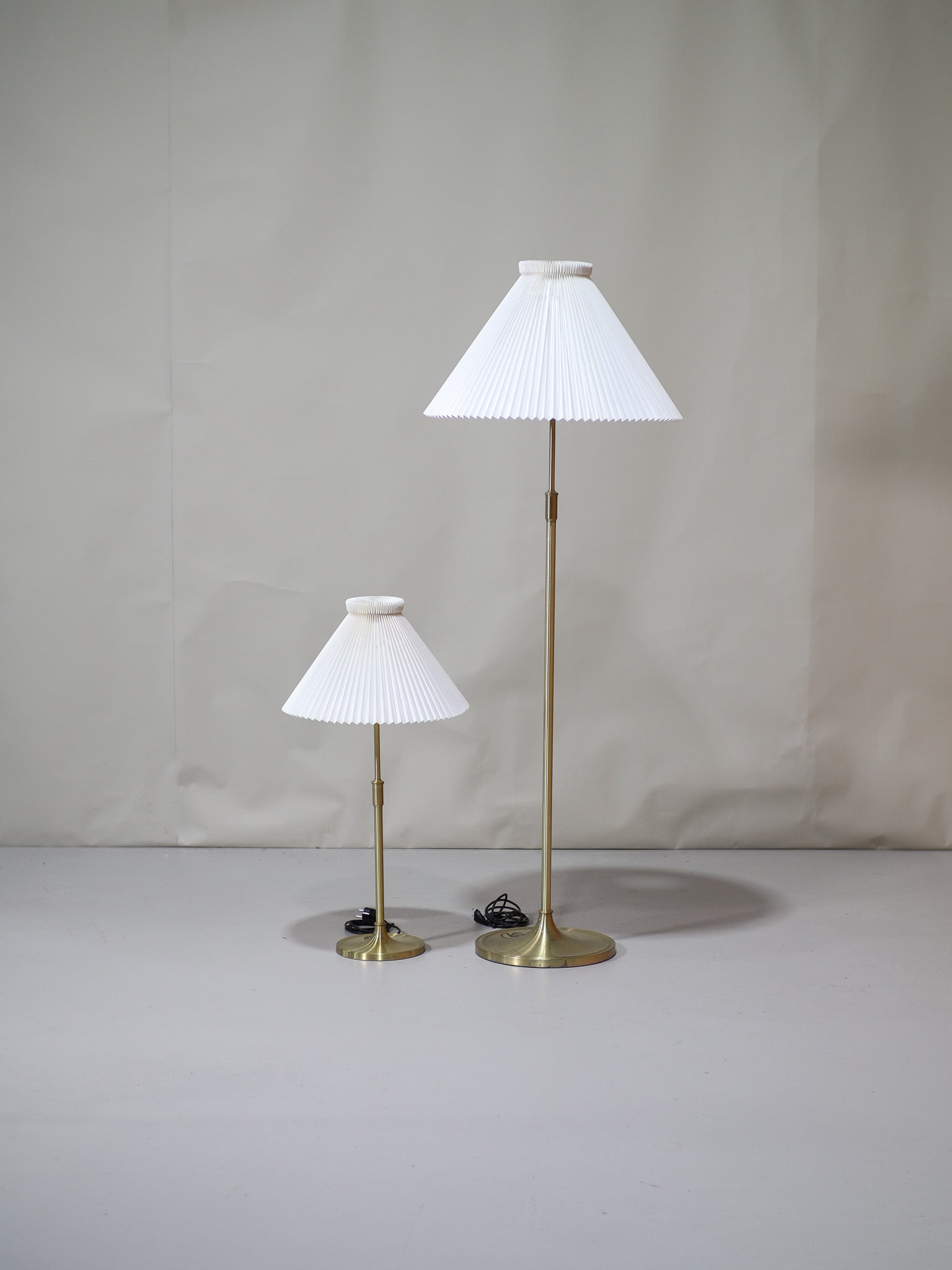 Le_Klint_328_table_lamp_Danish_vintage_brass_pleated_shade