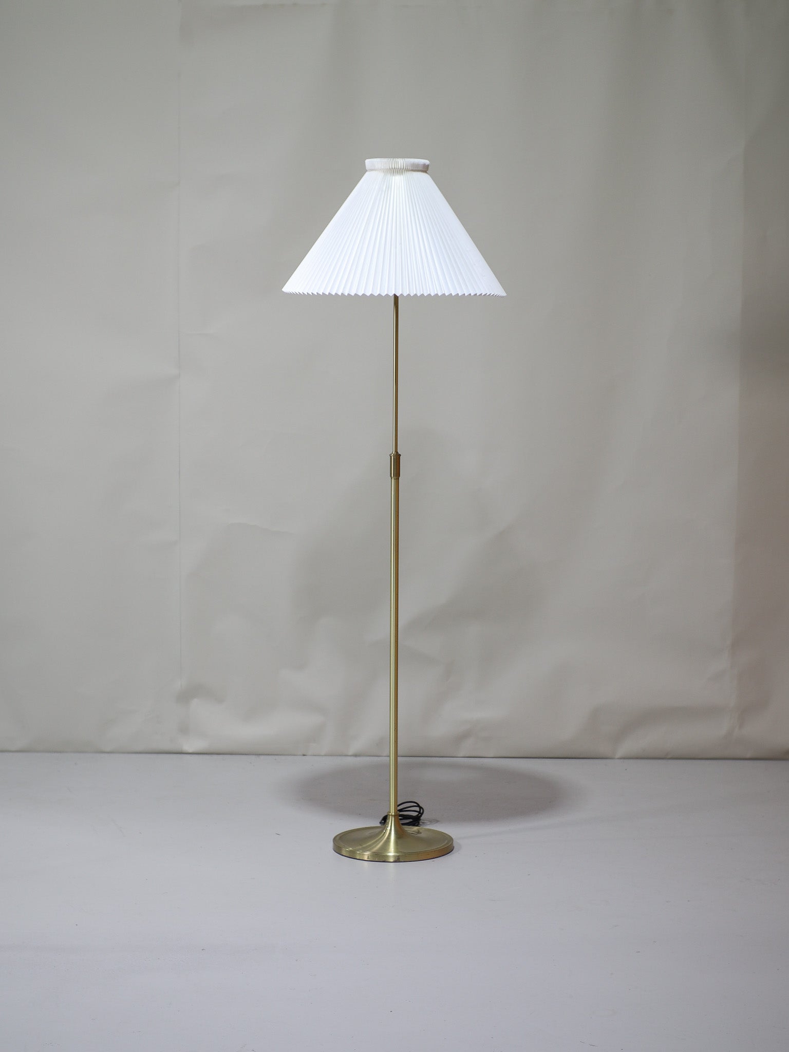 Le_Klint_339_floor_lamp_Danish_vintage_brass_pleated_shade