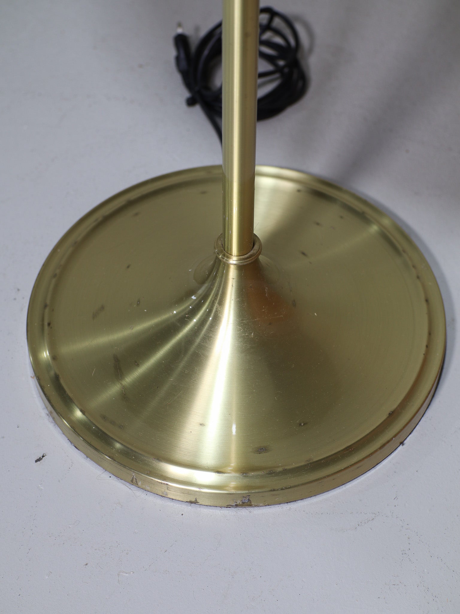 Le_Klint_339_floor_lamp_Danish_vintage_brass_pleated_shade