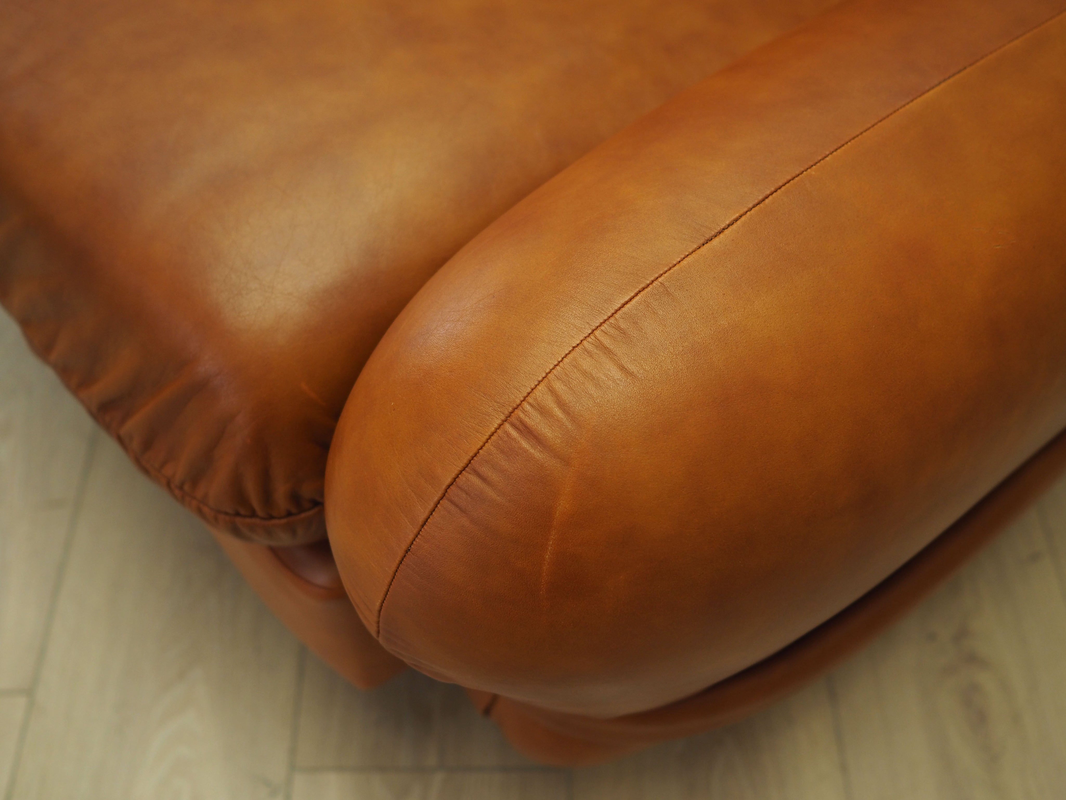 Leather_Armchair,_Italian_Design,_Natural_Leather,_1970s,_Italy