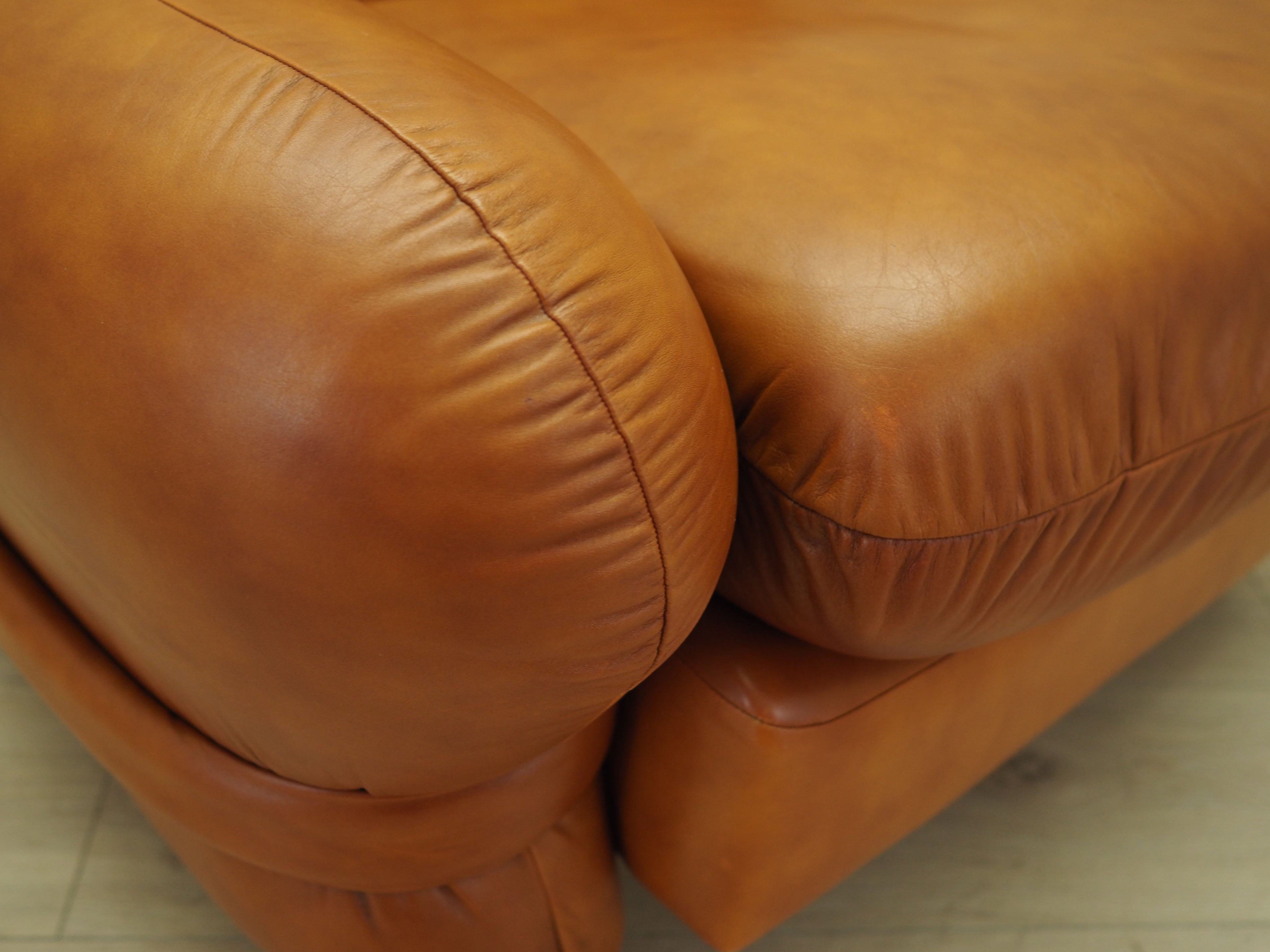 Leather_Armchair,_Italian_Design,_Natural_Leather,_1970s,_Italy