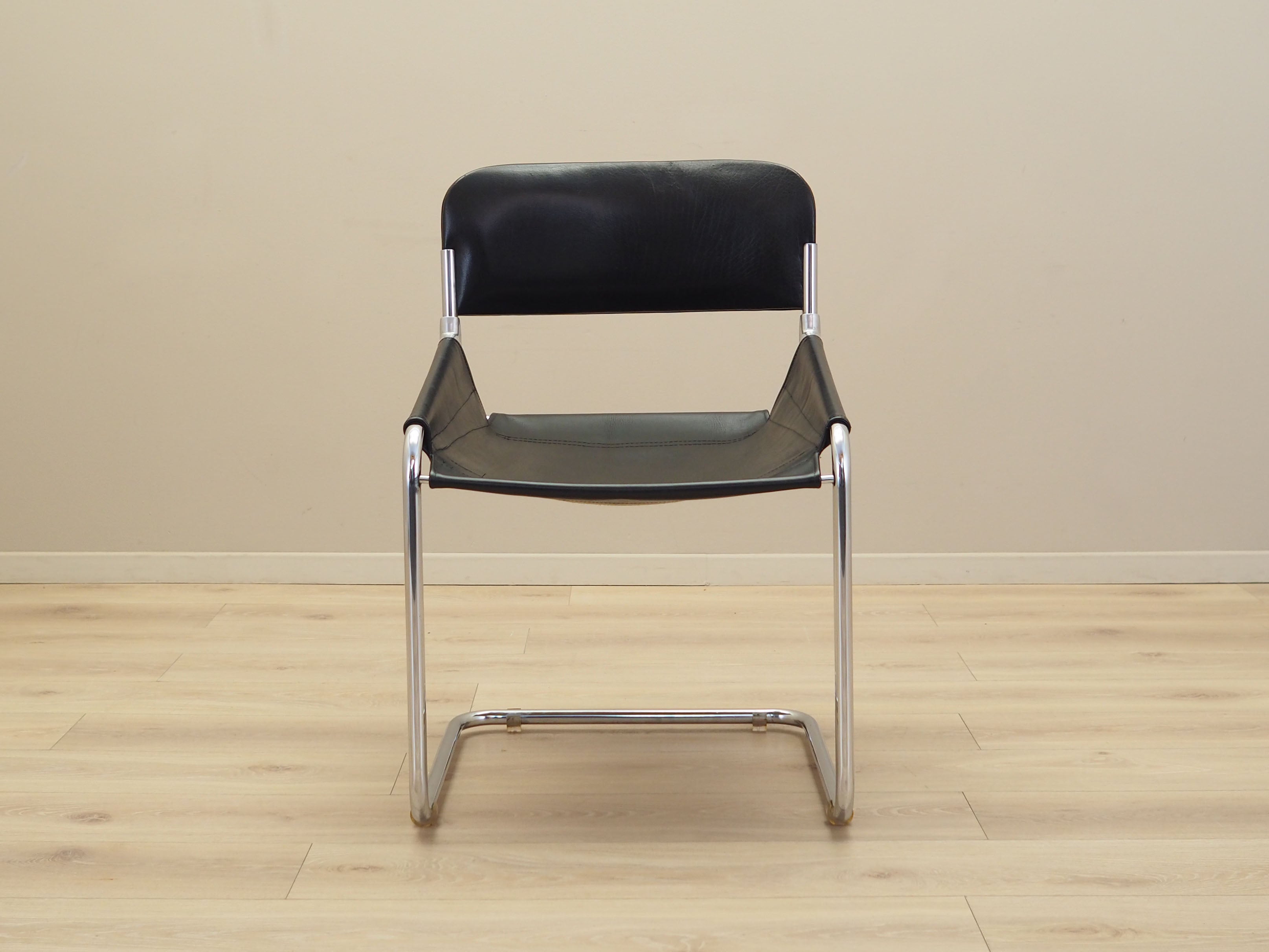 Leather_Chair,_Metal_Frame,_Natural_Leather,_1970s,_Italy
