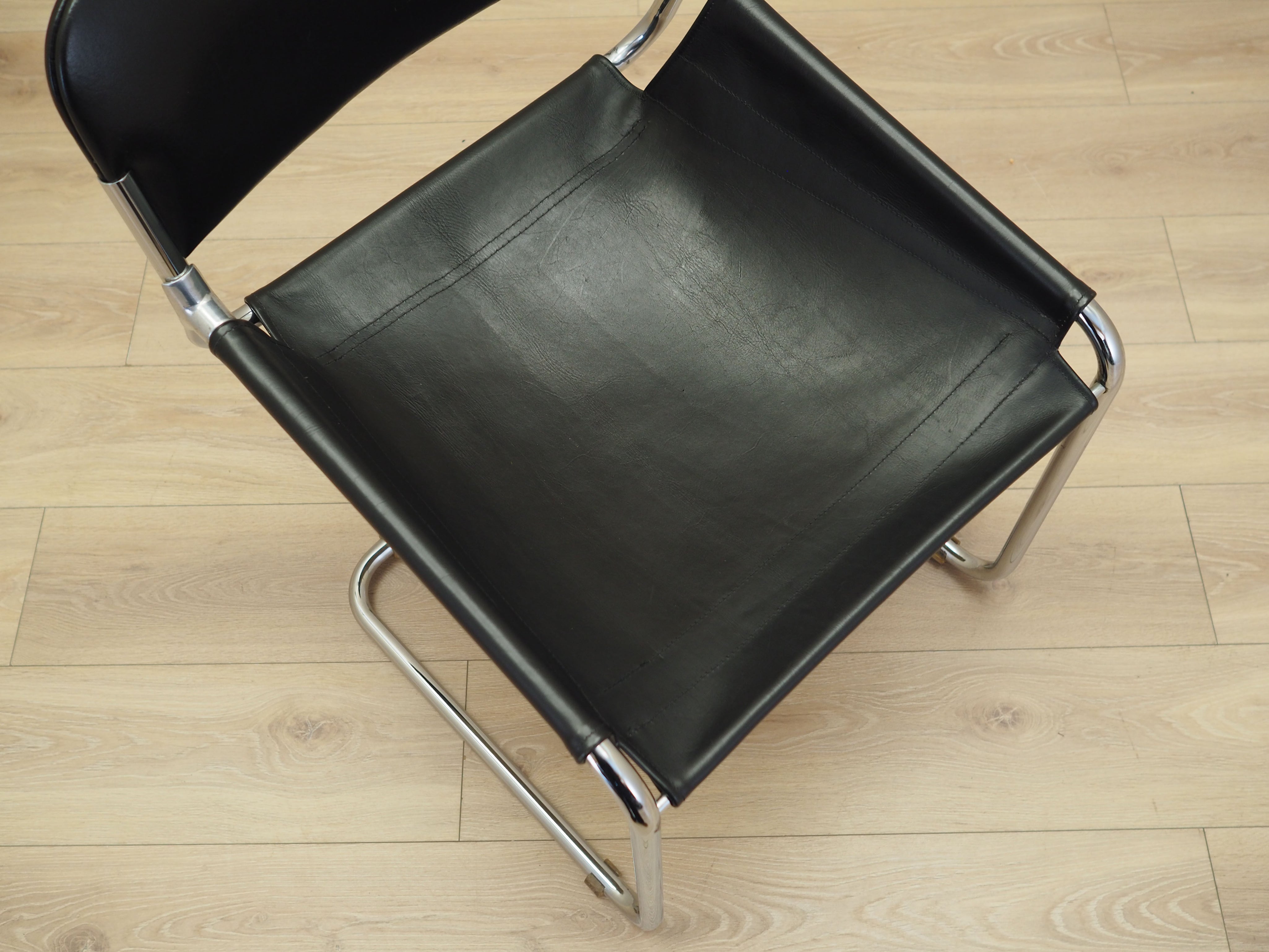 Leather_Chair,_Metal_Frame,_Natural_Leather,_1970s,_Italy