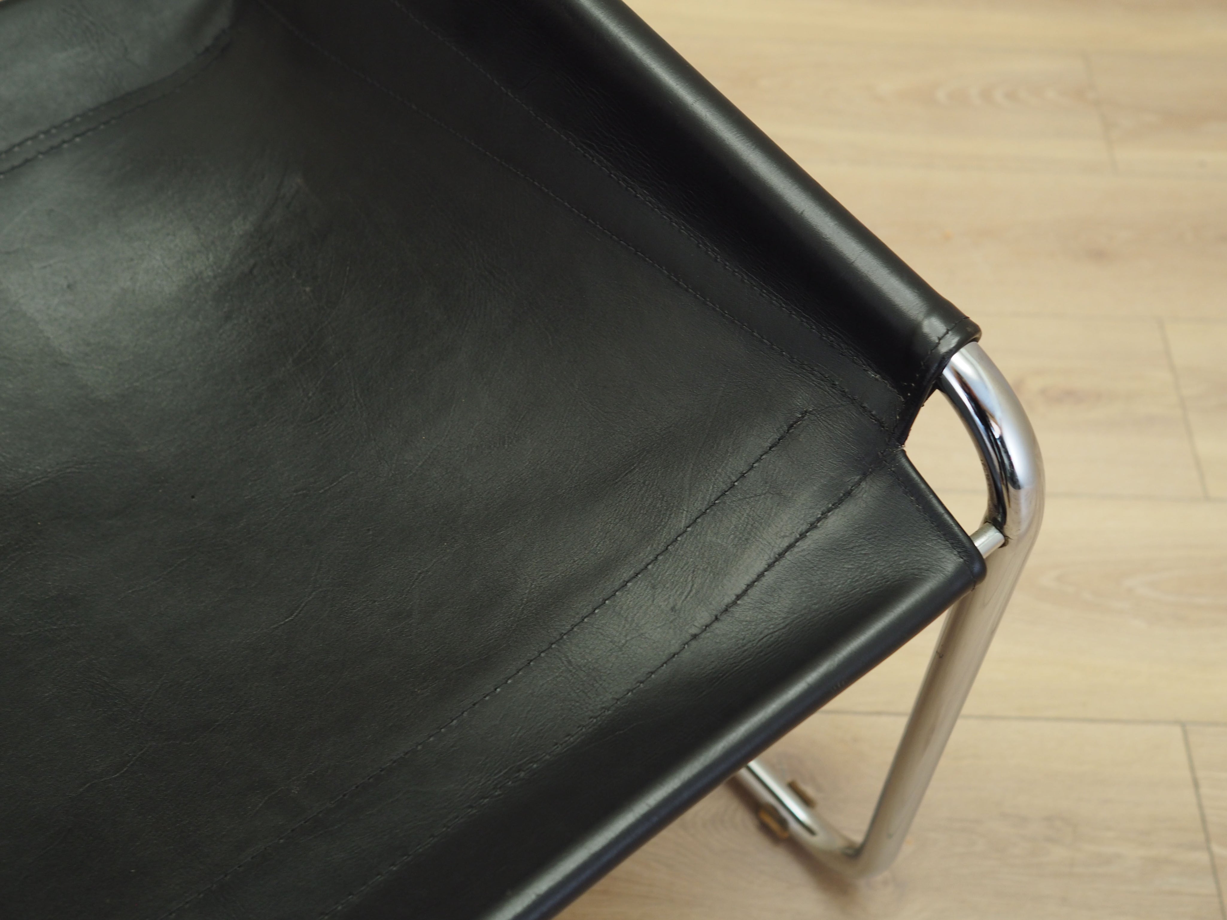 Leather_Chair,_Metal_Frame,_Natural_Leather,_1970s,_Italy