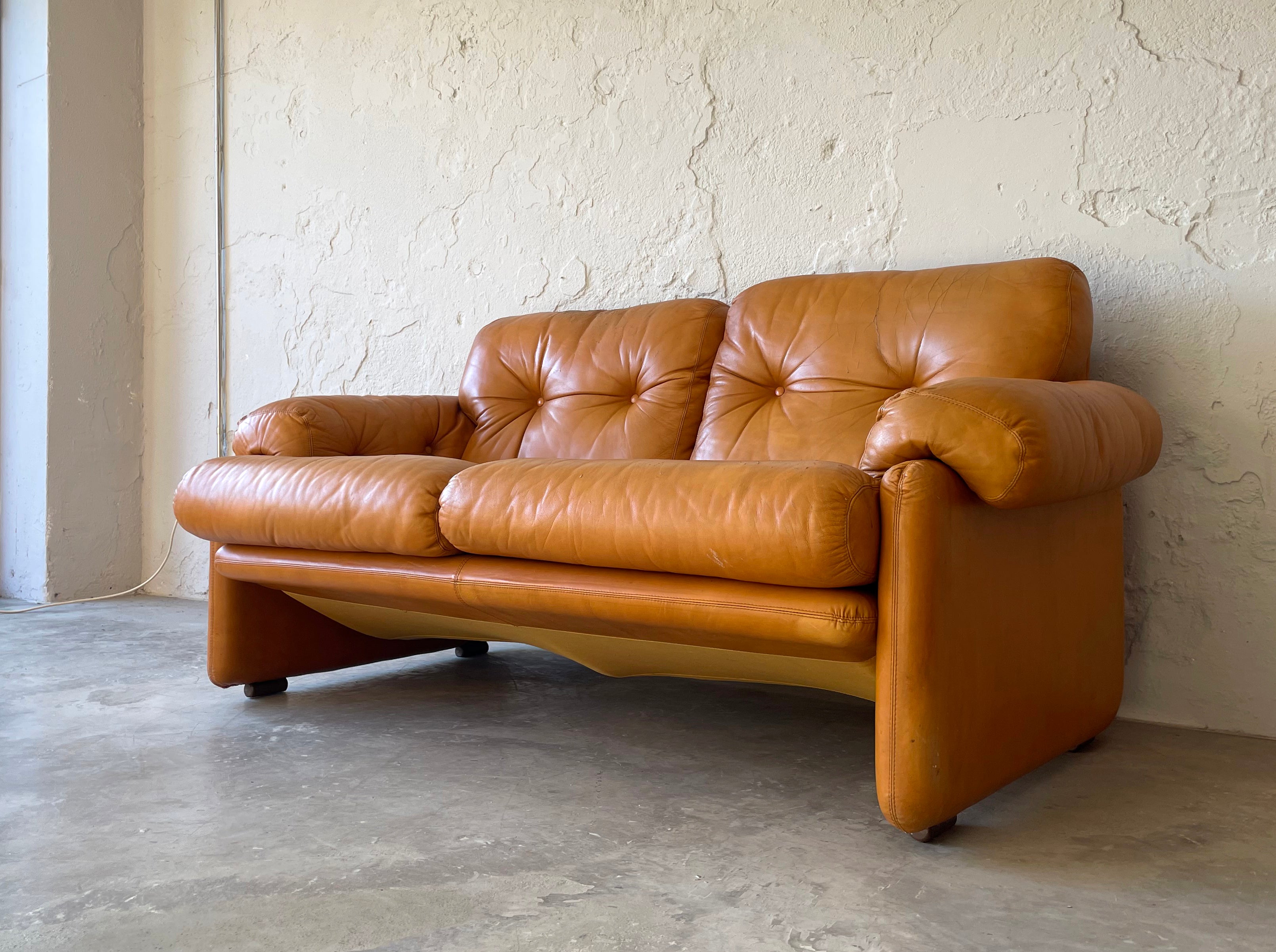 Two_Seat_Leather_Sofa_by_Tobia_Scarpa_for_Cassina,_1970s,_Italy