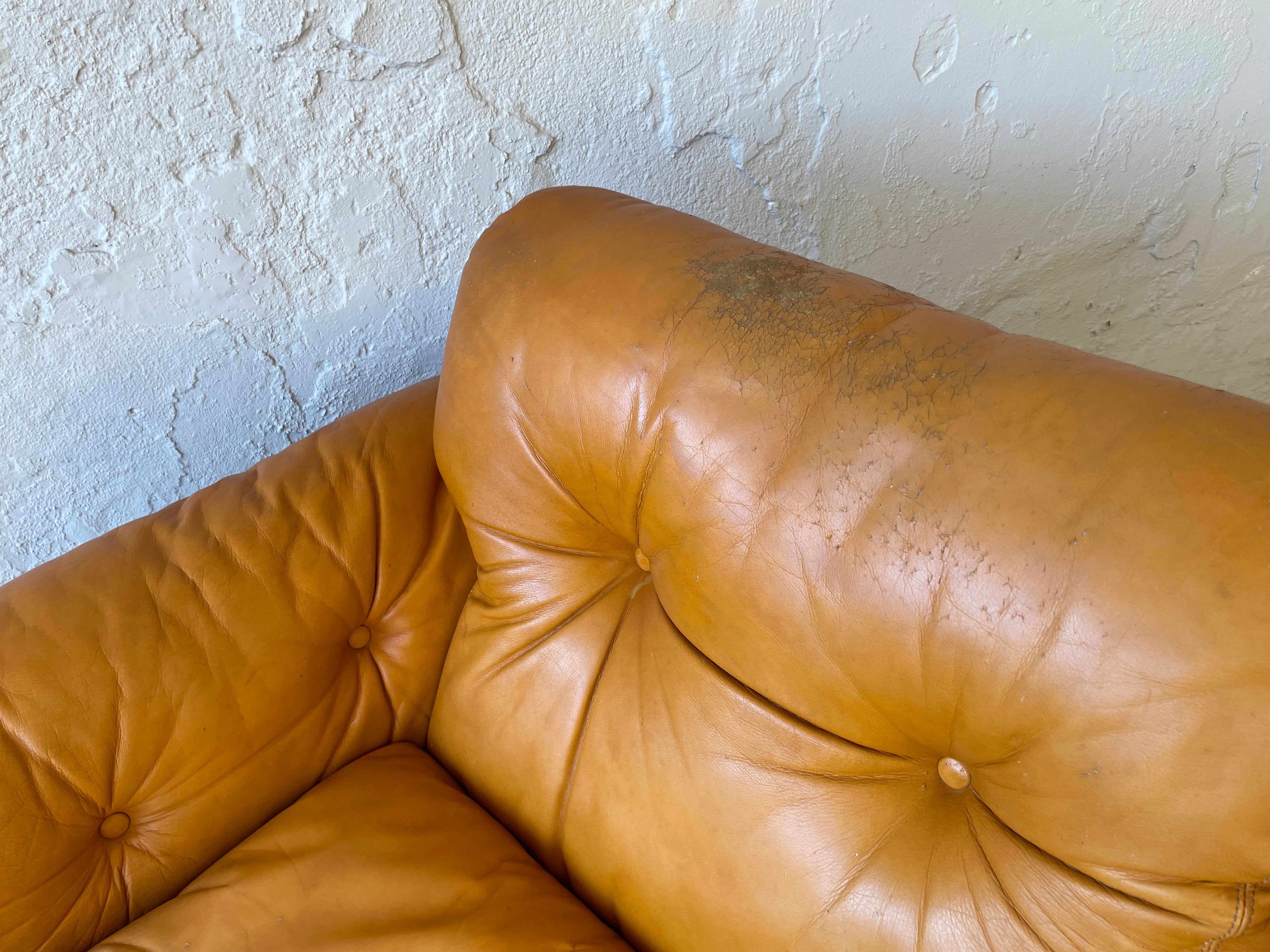 Two_Seat_Leather_Sofa_by_Tobia_Scarpa_for_Cassina,_1970s,_Italy