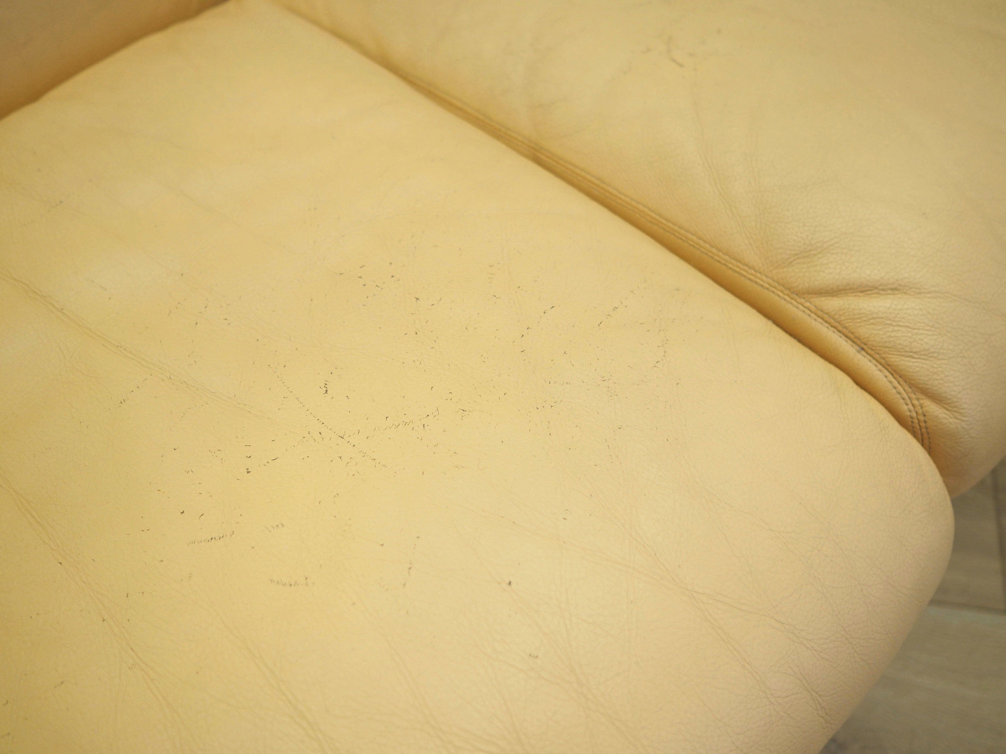 Leather_Sofa,_Original_Leather,_1960s,_Italy