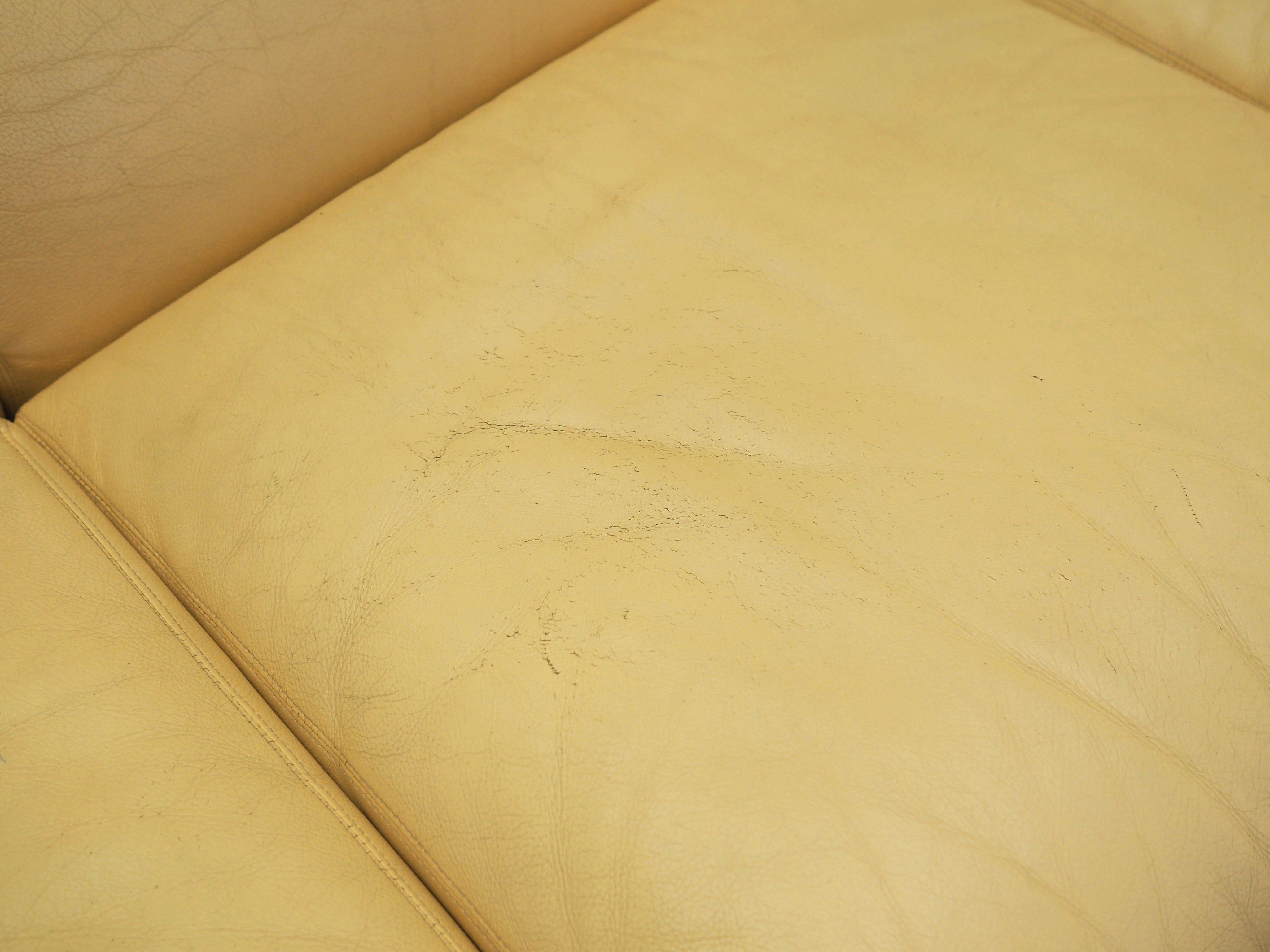 Leather_Sofa,_Original_Leather,_1960s,_Italy