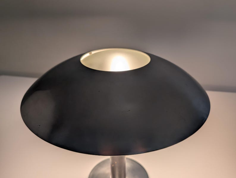 Leather_table_lamp_by_Metalarte,_1962