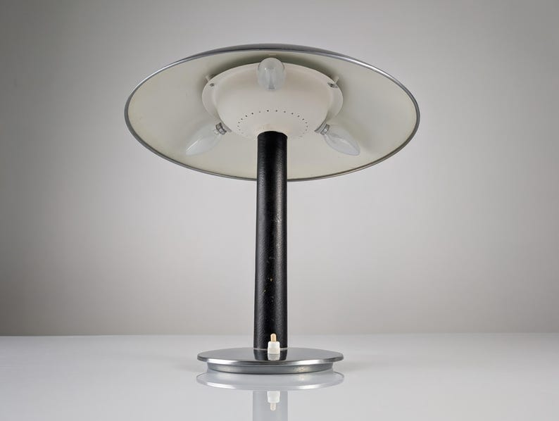 Leather_table_lamp_by_Metalarte,_1962
