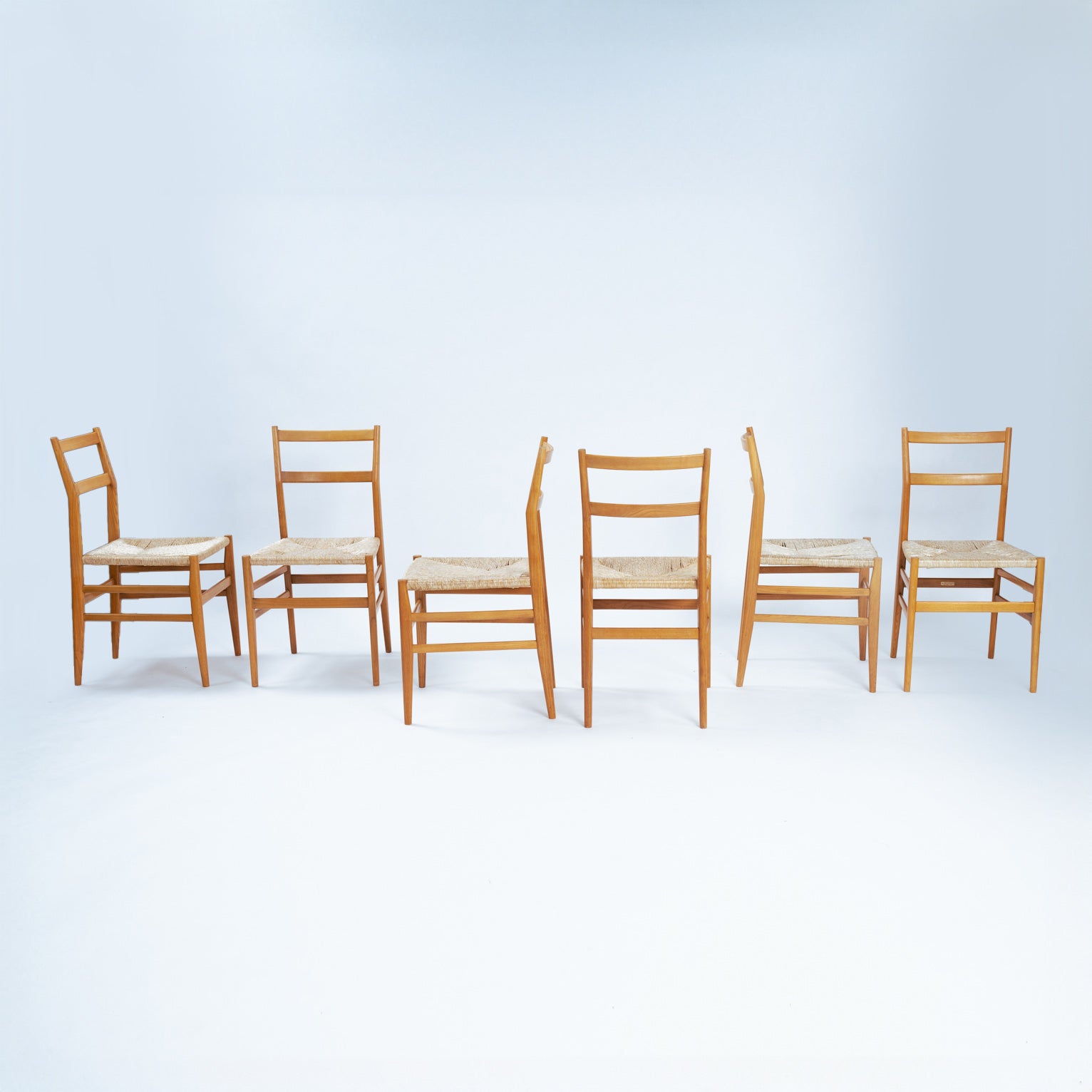 Set_of_6_Leggera_Chair_by_Gio_Ponti_for_Cassina,_1956