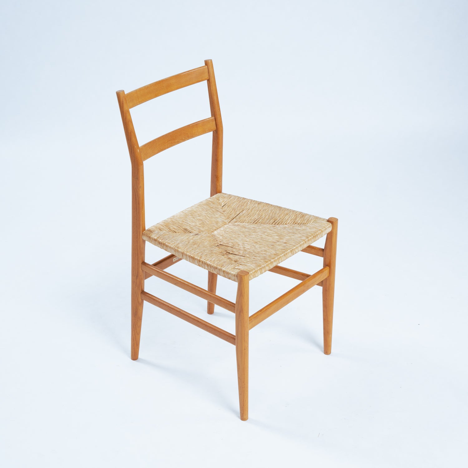 Set_of_6_Leggera_Chair_by_Gio_Ponti_for_Cassina,_1956
