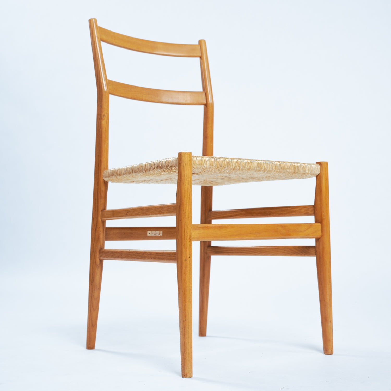 Set_of_6_Leggera_Chair_by_Gio_Ponti_for_Cassina,_1956