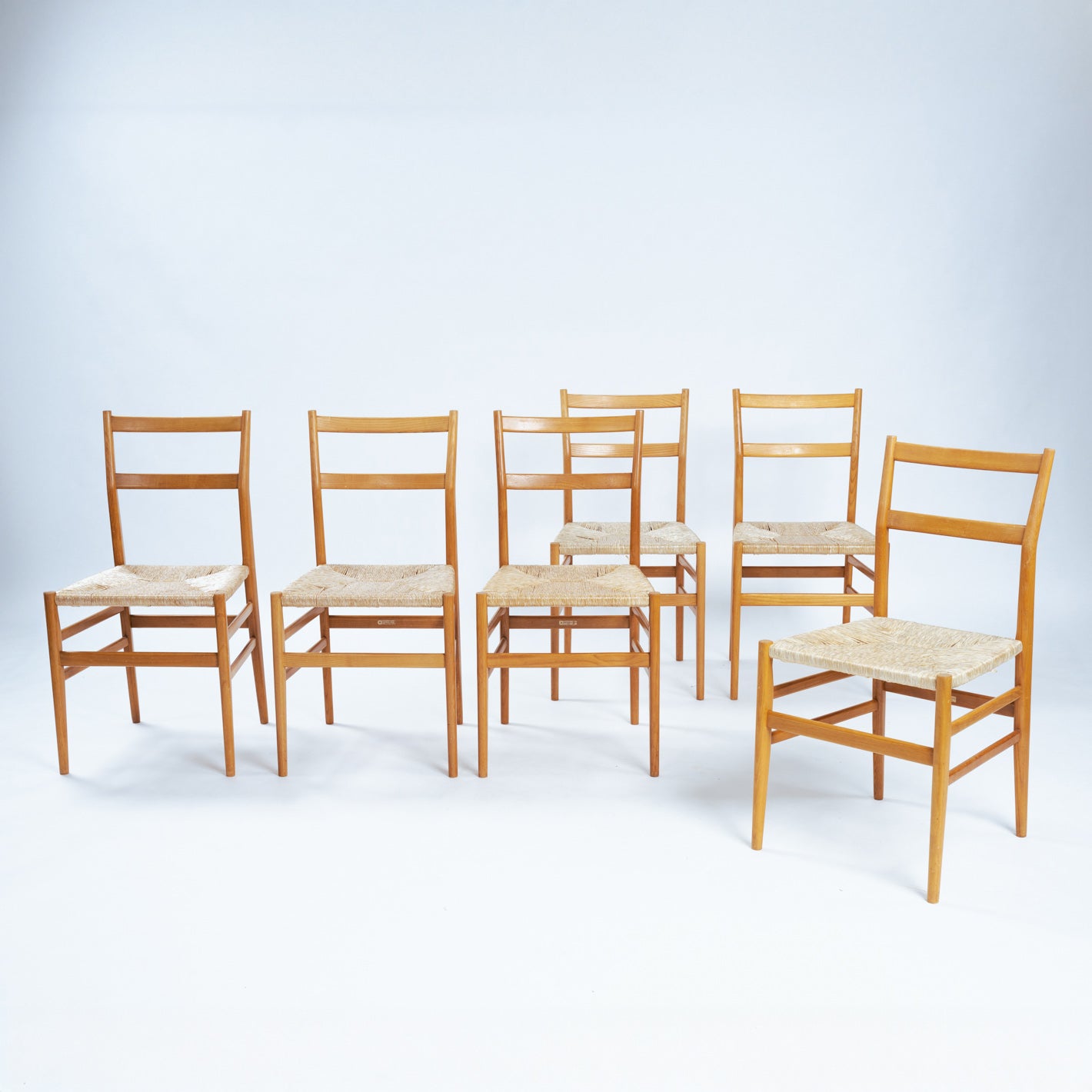 Set_of_6_Leggera_Chair_by_Gio_Ponti_for_Cassina,_1956
