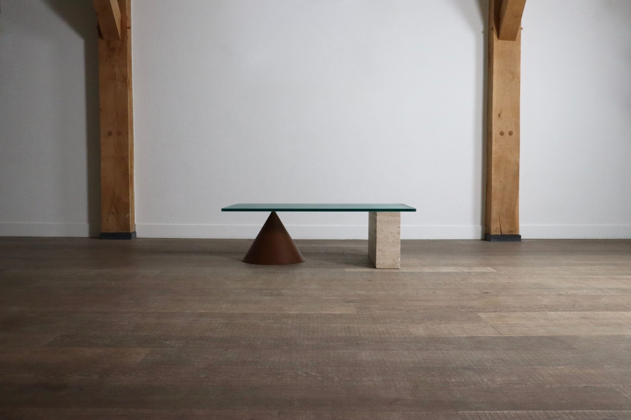 Lella_and_Massimo_Vignelli_Kono_coffee_table,_Italy_1979