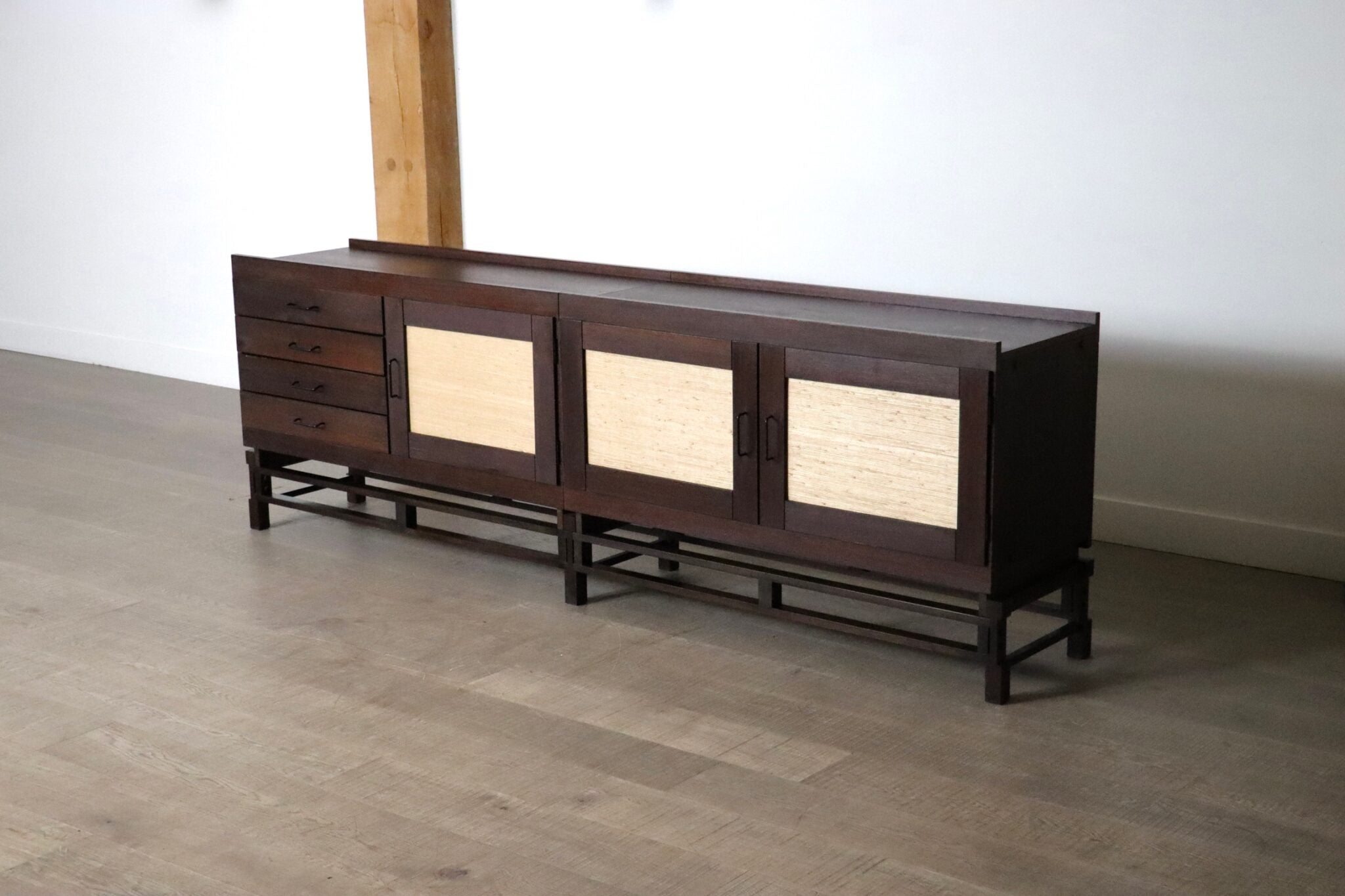 Leonardo_Fiori_for_Isa_Bergamo_Sideboard_in_Wengé_and_Seagrass_1950s