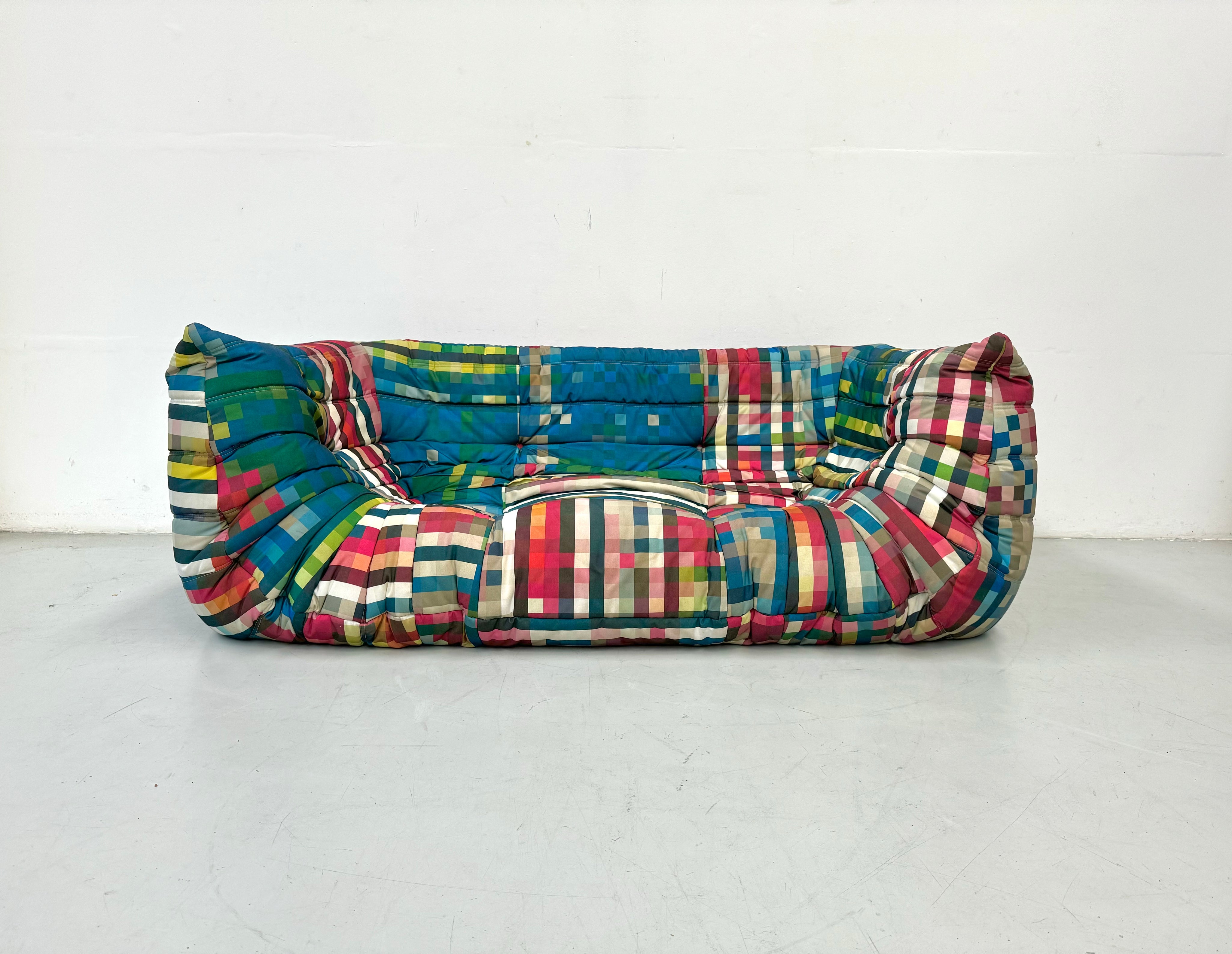 Limited_Edition_Togo_Sofa_by_Michel_Ducaroy_for_Ligne_Roset,_Shanghai_Upholstery_by_Cristian_Zuzunaga,_2008