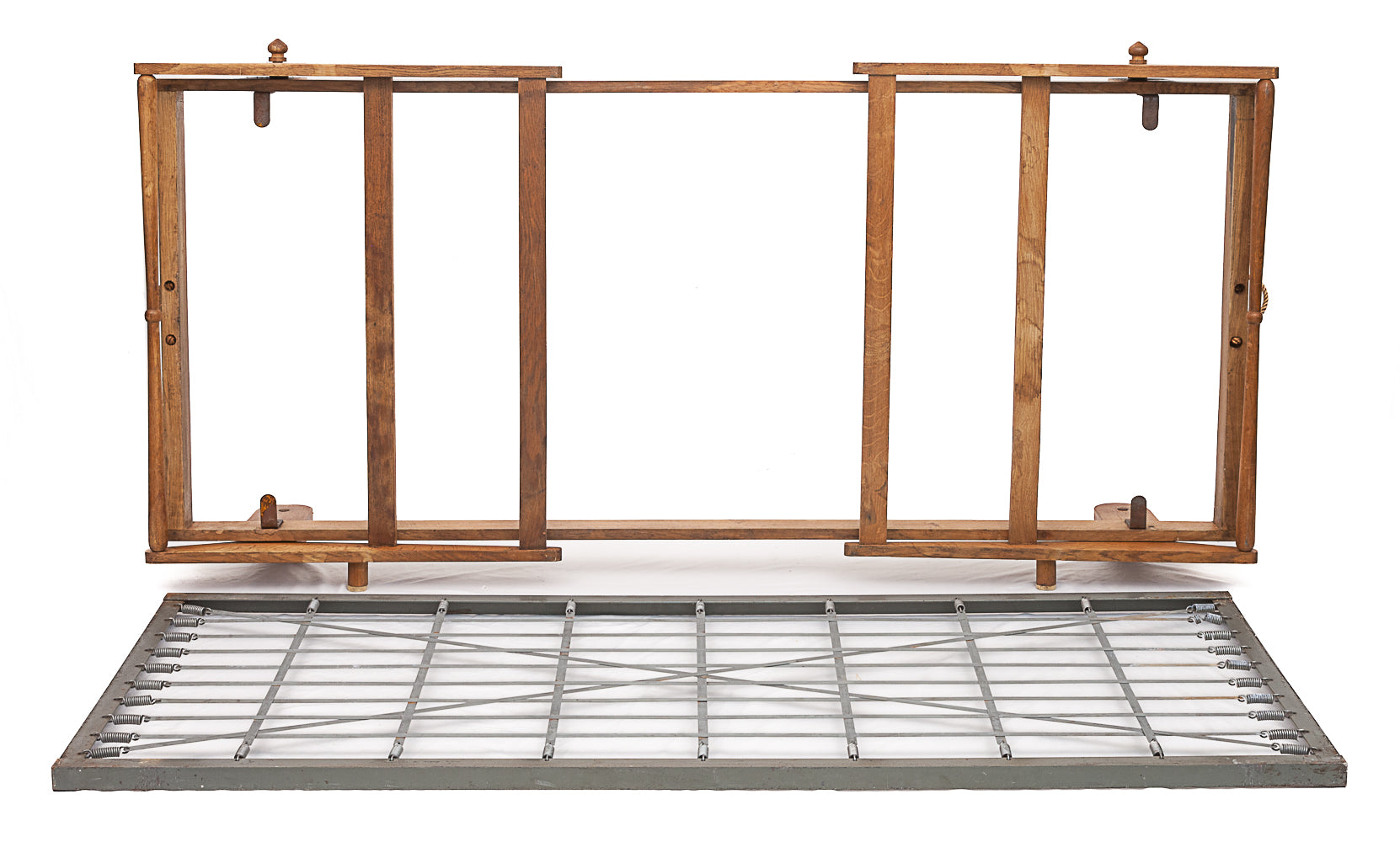 Solo_bed_by_Guillerme_and_Chambron