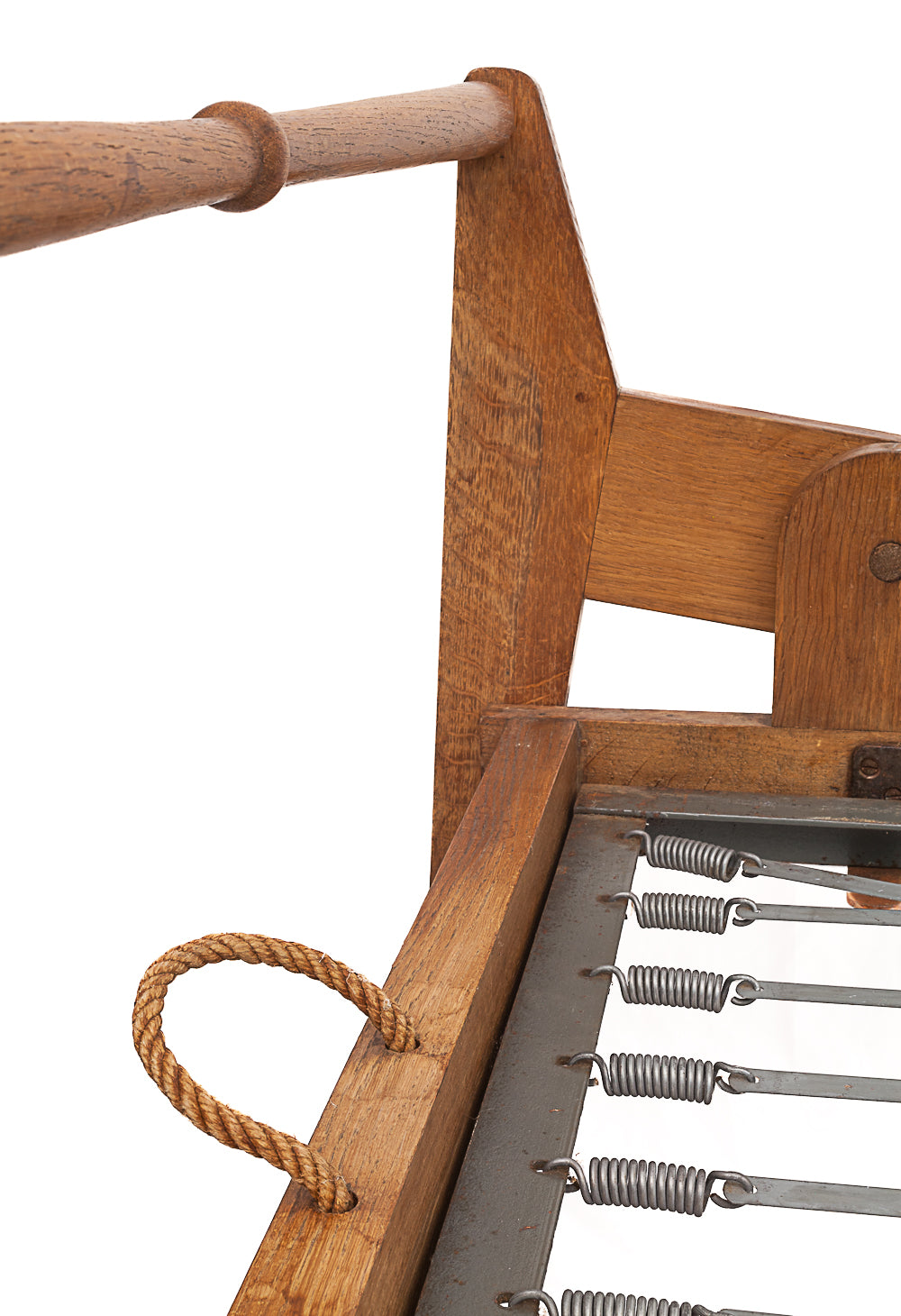 Solo_bed_by_Guillerme_and_Chambron