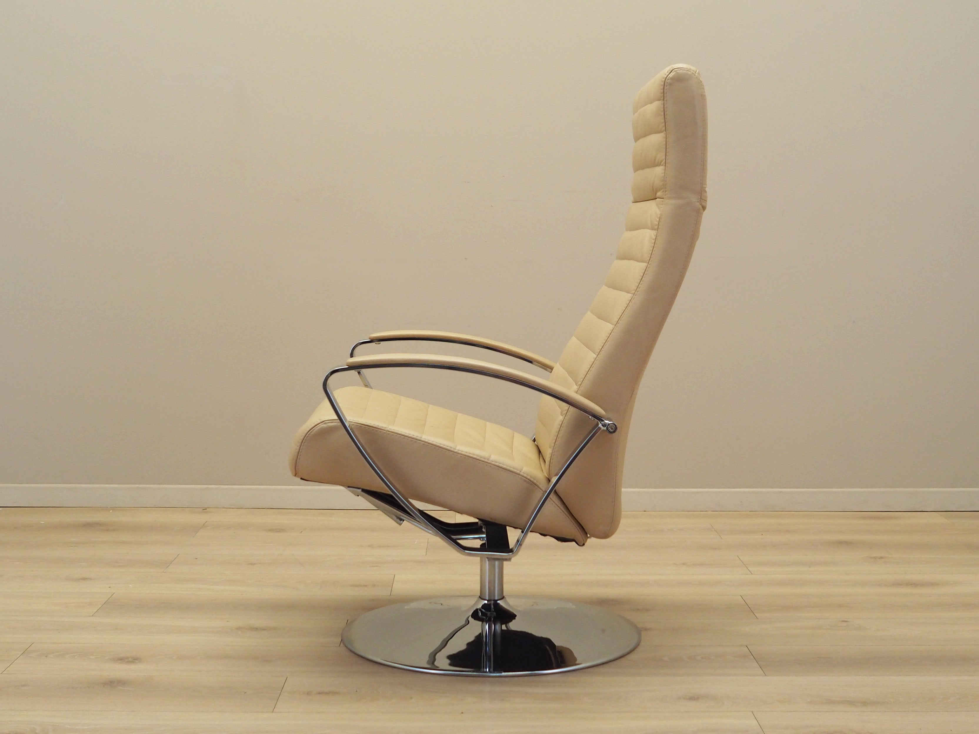 Lounge_Armchair,_BoConcept,_Leather,_1970s,_Denmark