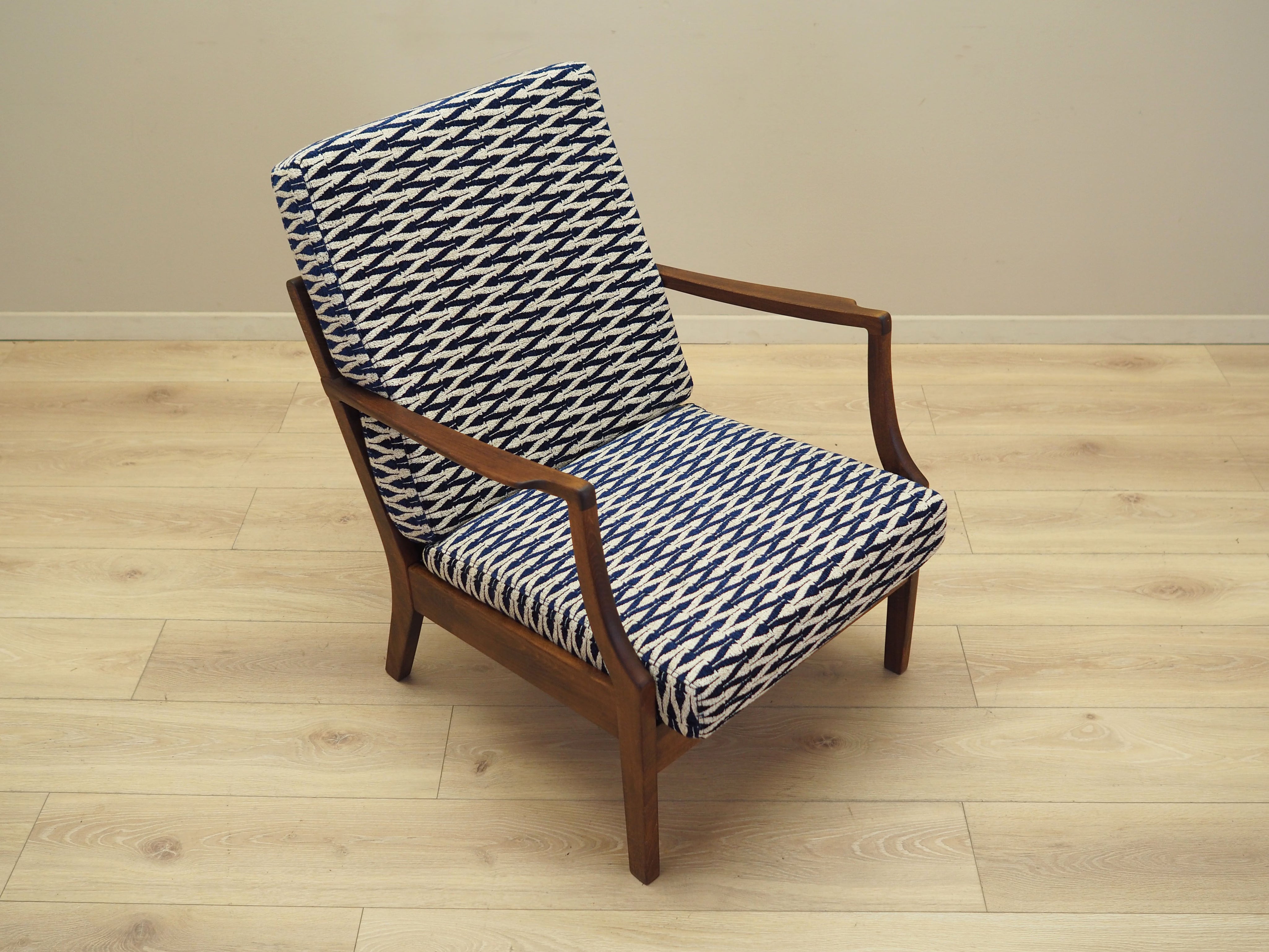 Lounge_Chair,_Beech_Wood,_1970s,_Denmark