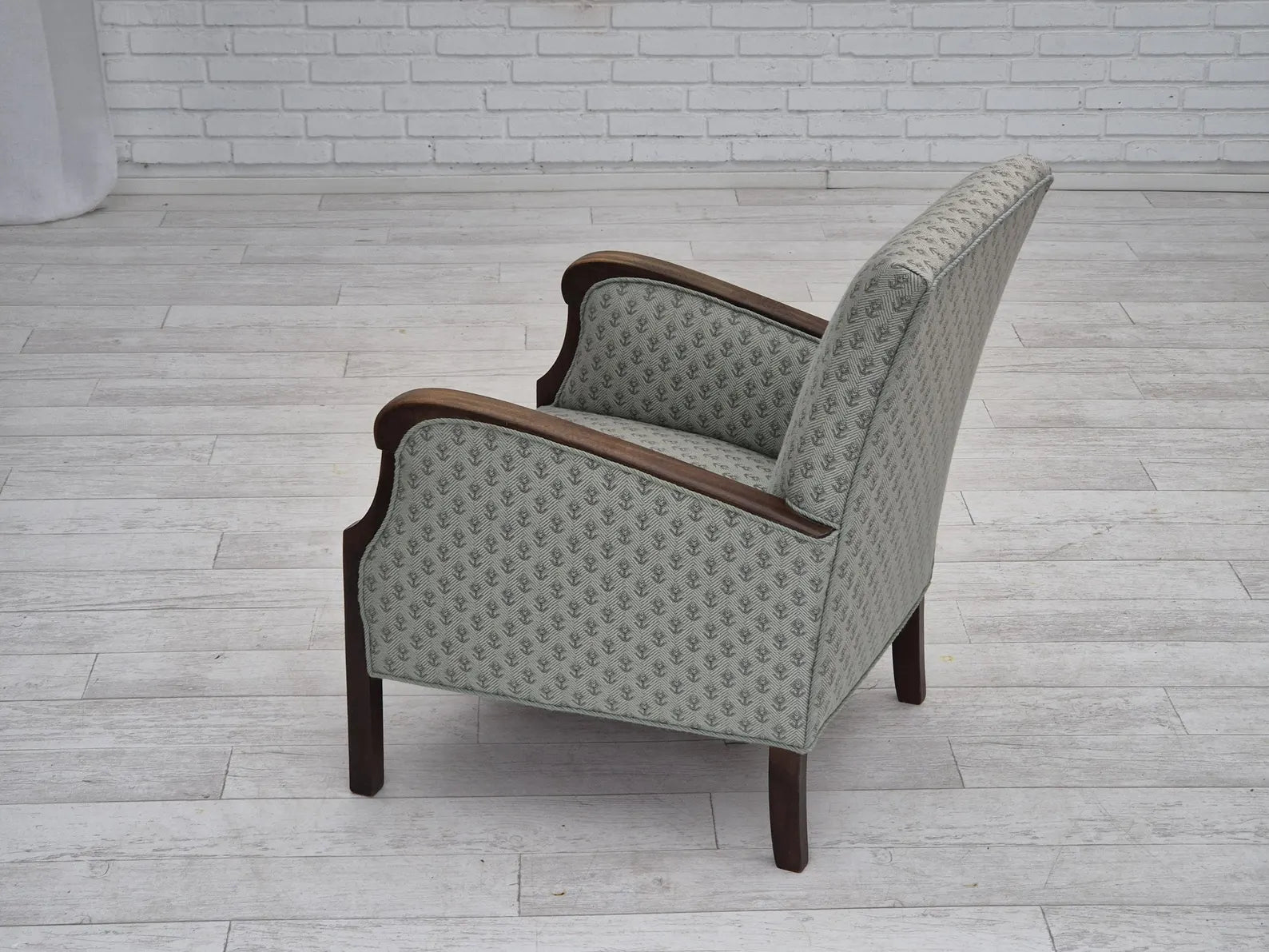 Lounge_Chair,_Beech_Wood_&_Wool,_1950s_Denmark