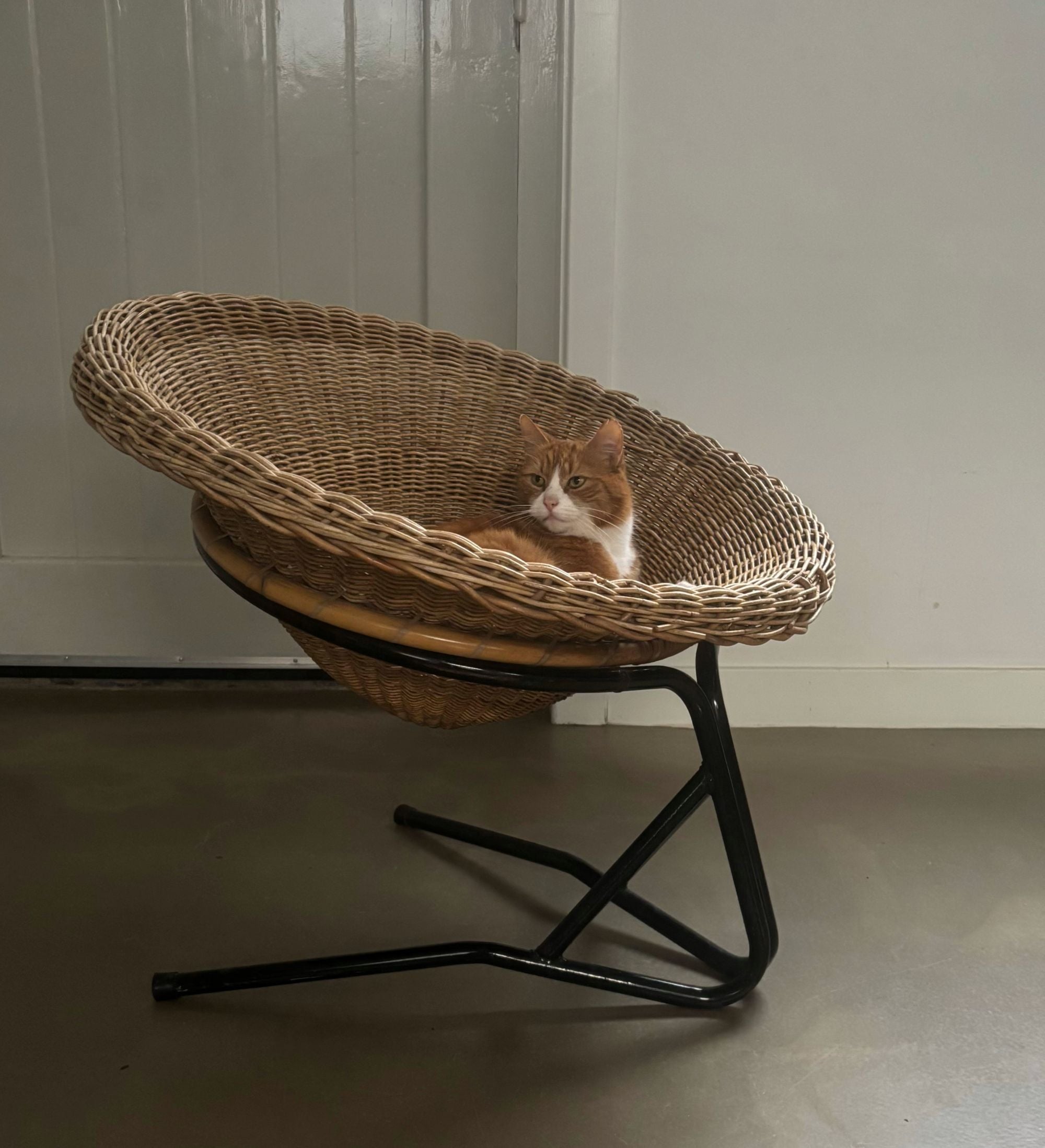 1950s–60s_Dutch_Rattan_Lounge_Chair_by_Rohé_Noordwolde,_Attributed_to_Arnold_Bueno_de_Mesquita