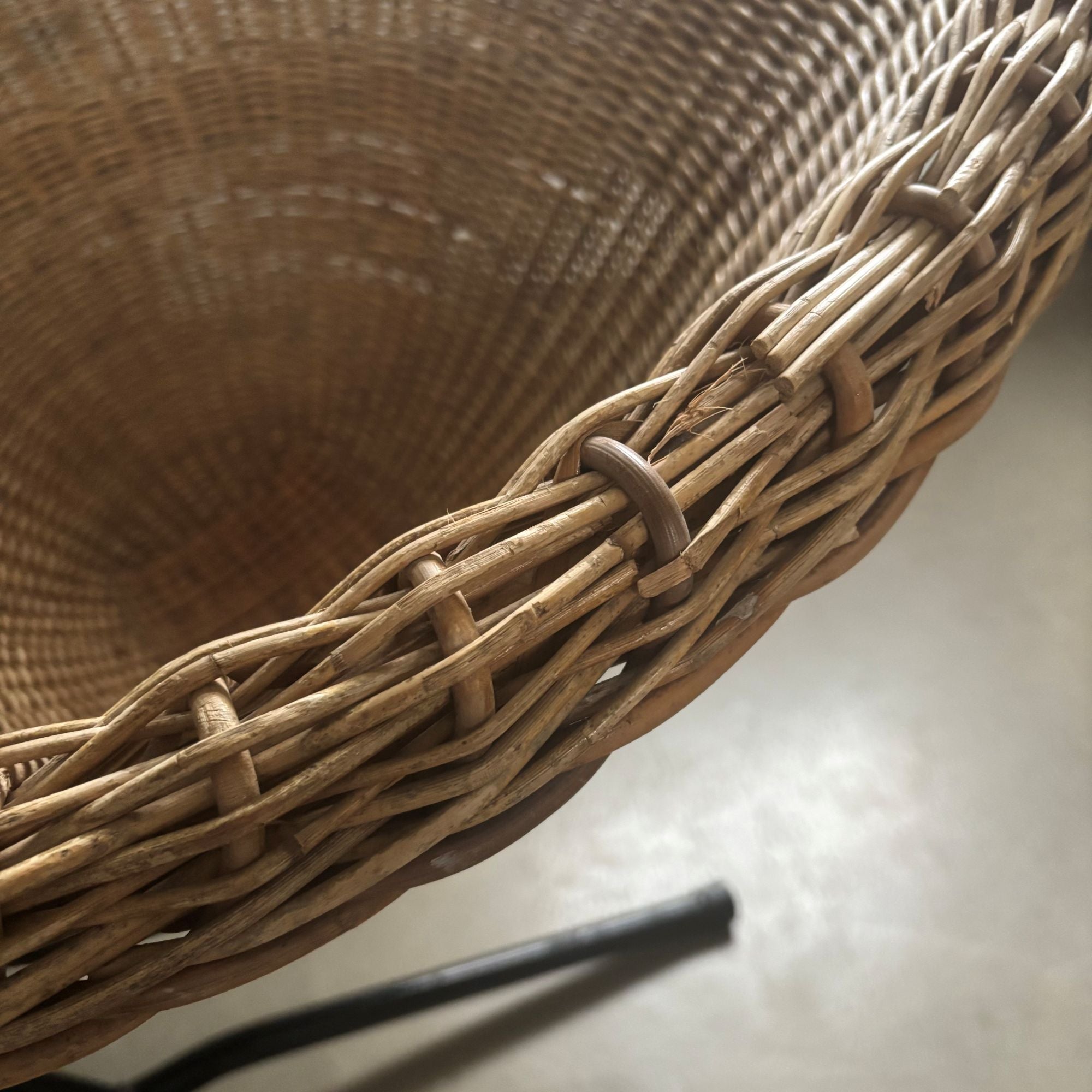 1950s–60s_Dutch_Rattan_Lounge_Chair_by_Rohé_Noordwolde,_Attributed_to_Arnold_Bueno_de_Mesquita