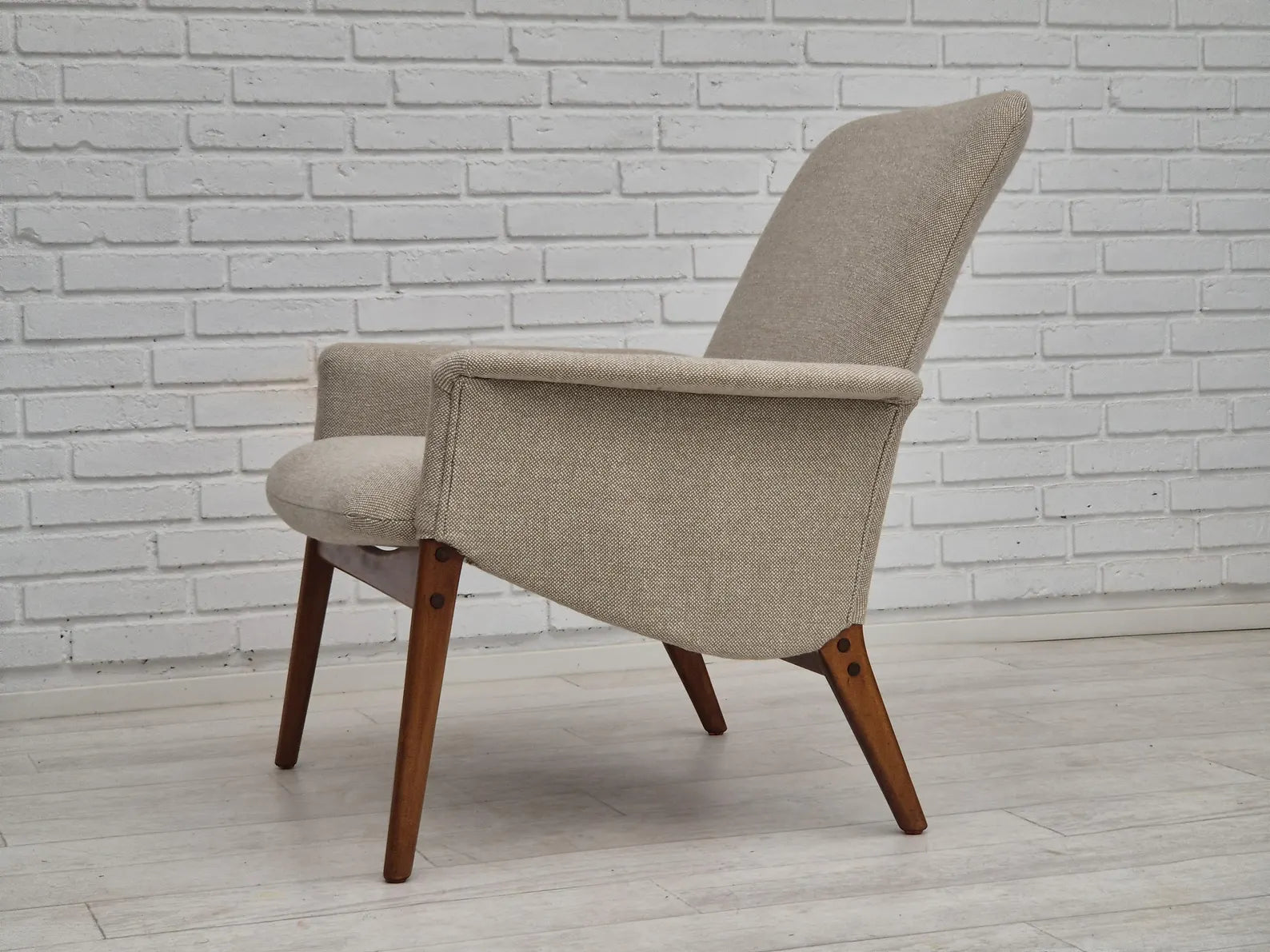 Lounge_Chair_by_Alf_Svensson,_Fritz_Hansen,_1960s_Denmark