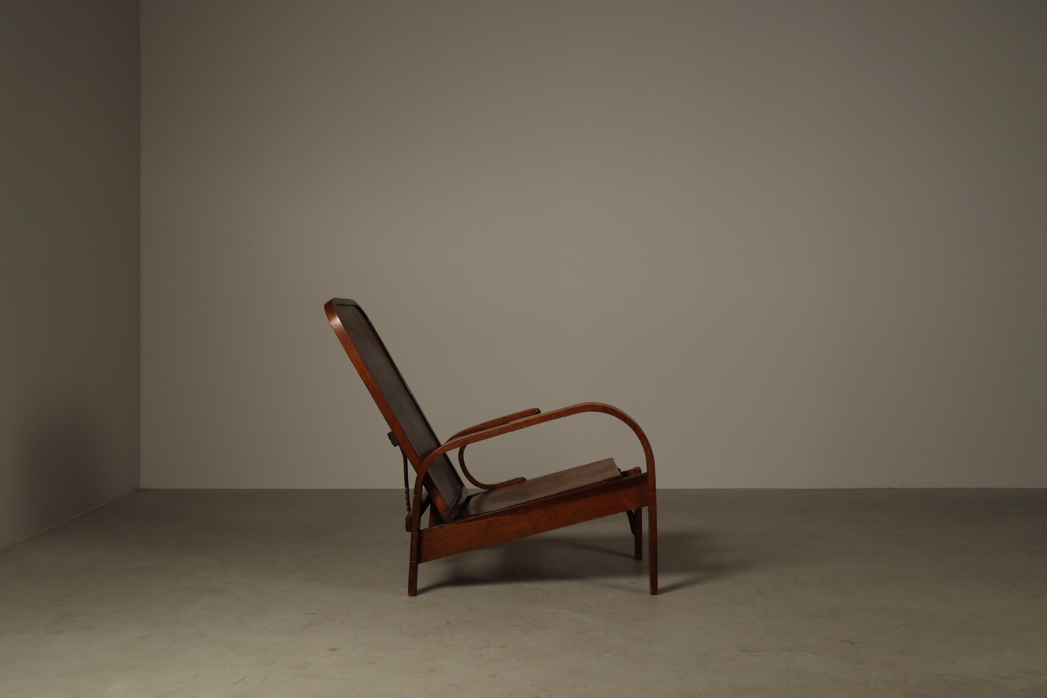 Adjustable_Lounge_Chair_by_Móveis_Gerdau,_Bentwood,_Brazil,_circa_1950