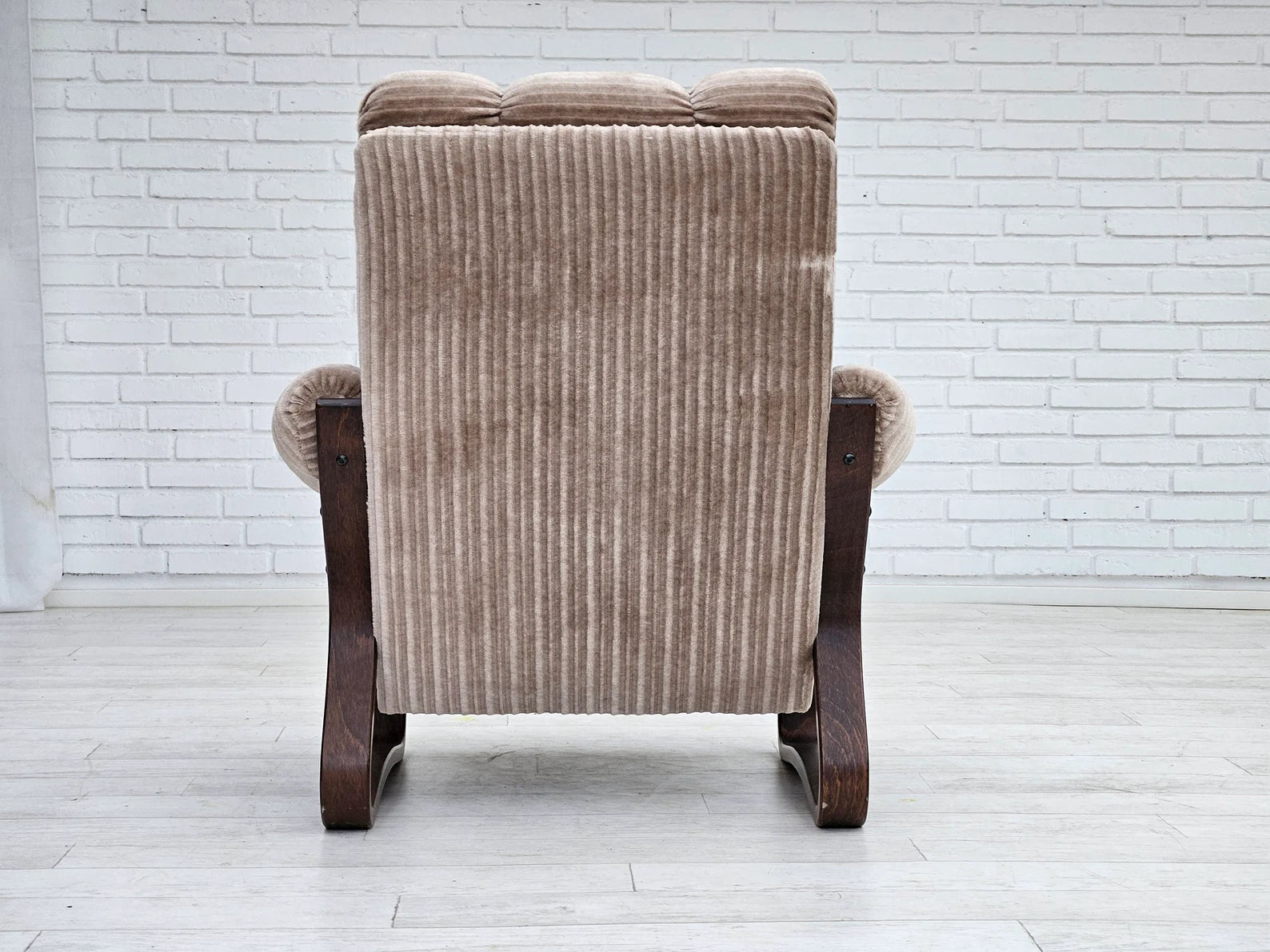 Danish_Bent_Beech_Lounge_Chair_in_Corduroy,_1970s,_Denmark