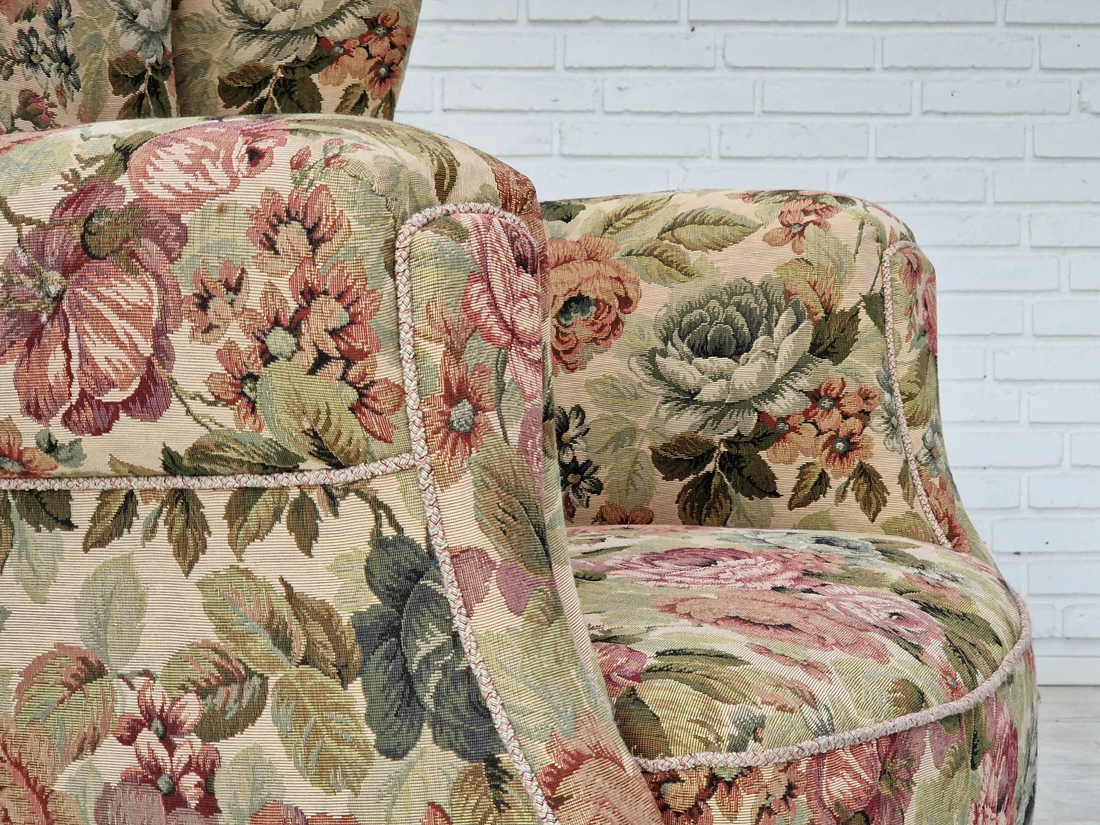 Danish_Modern_Lounge_Chair_from_1950s,_Denmark