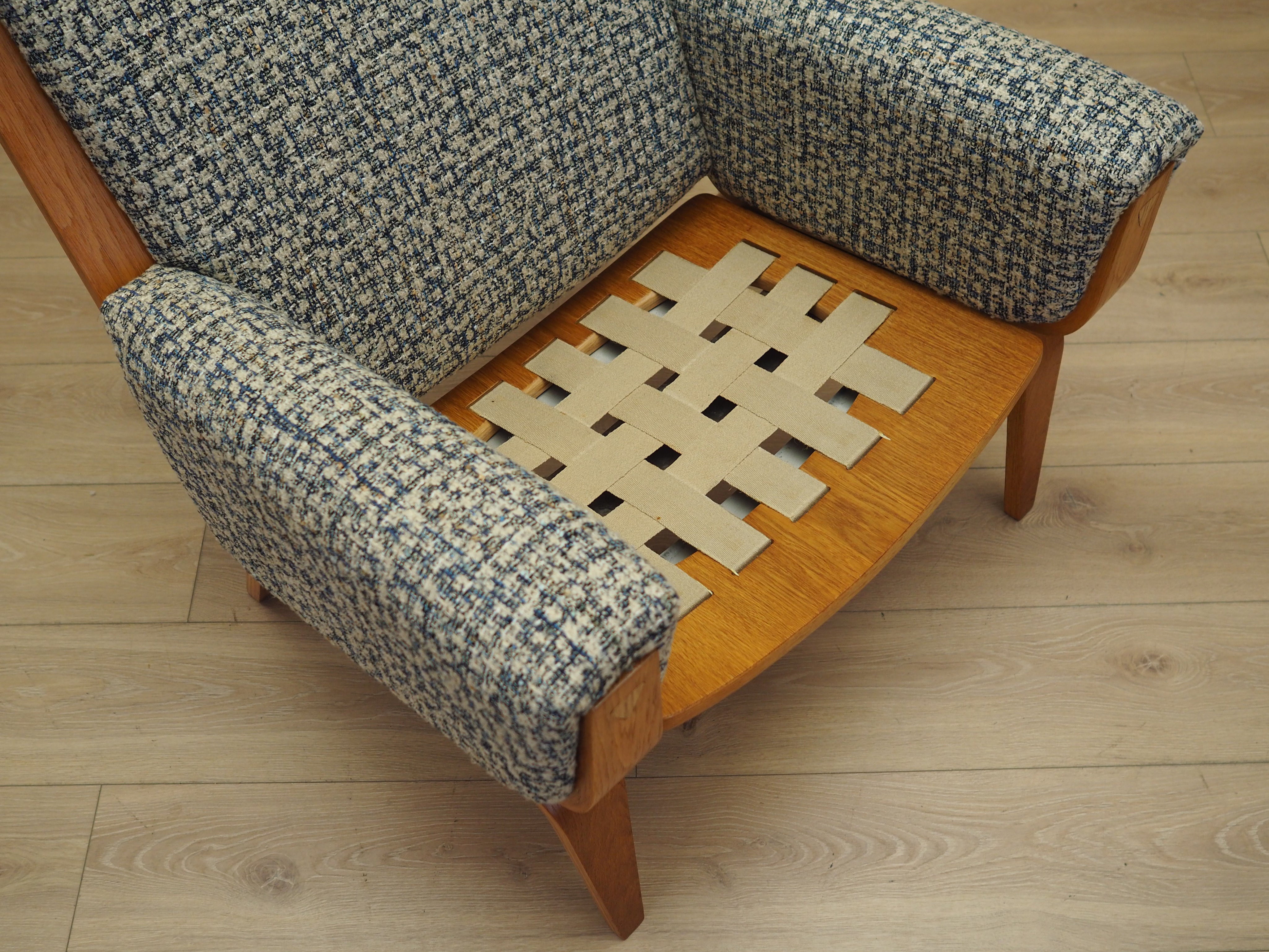 Danish_Modern_Lounge_Chair_by_Hans_J._Wegner_for_Getama,_1960s,_Denmark