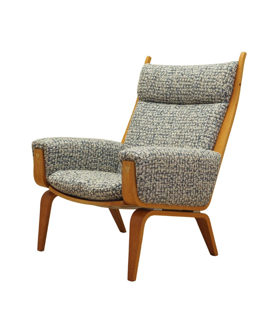 Danish_Modern_Lounge_Chair_by_Hans_J._Wegner_for_Getama,_1960s,_Denmark