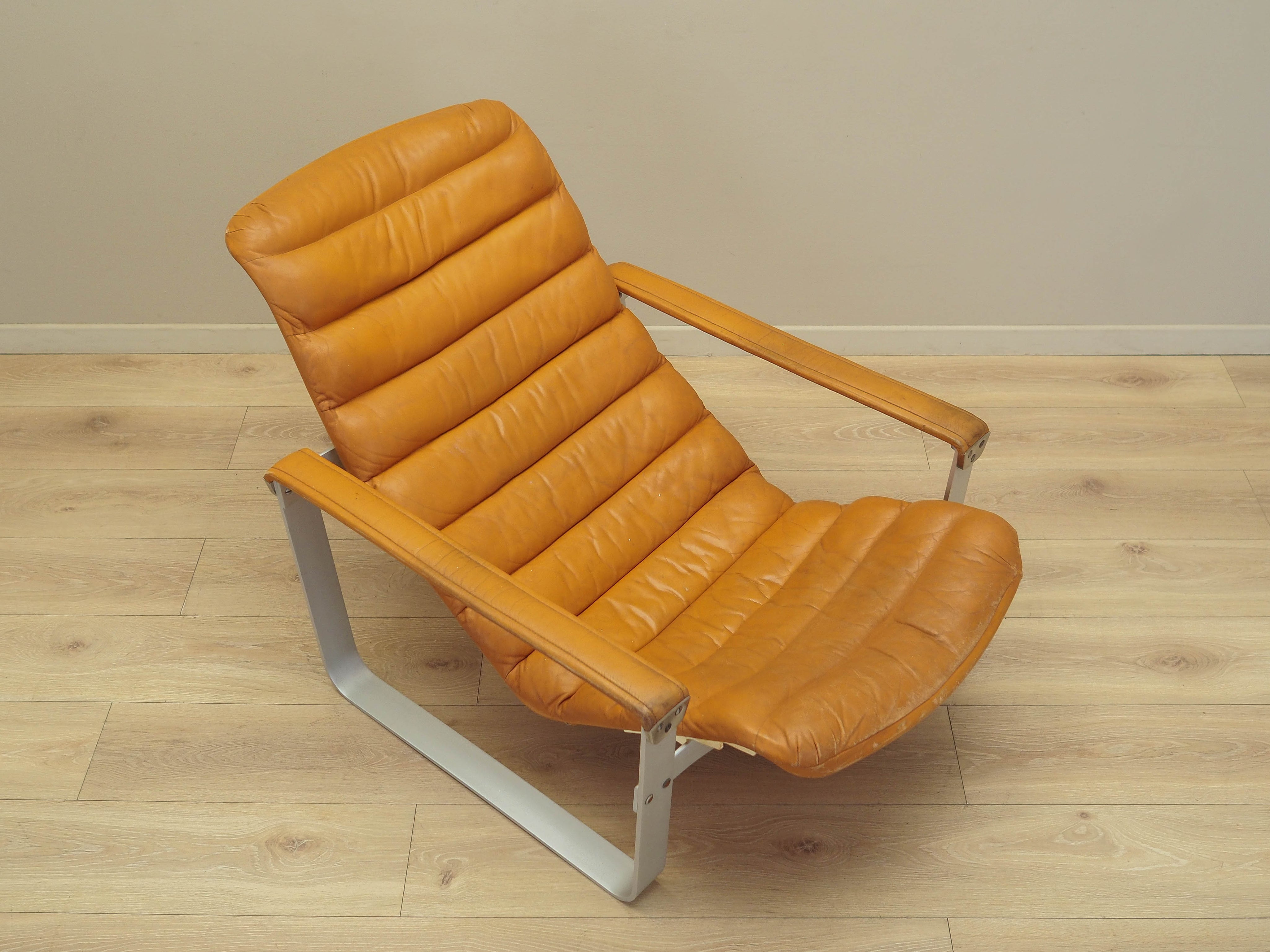 Lounge_chair,_Ilmari_Lappalainen_for_Asko,_Metal_and_Leather,_1960s,_Finland