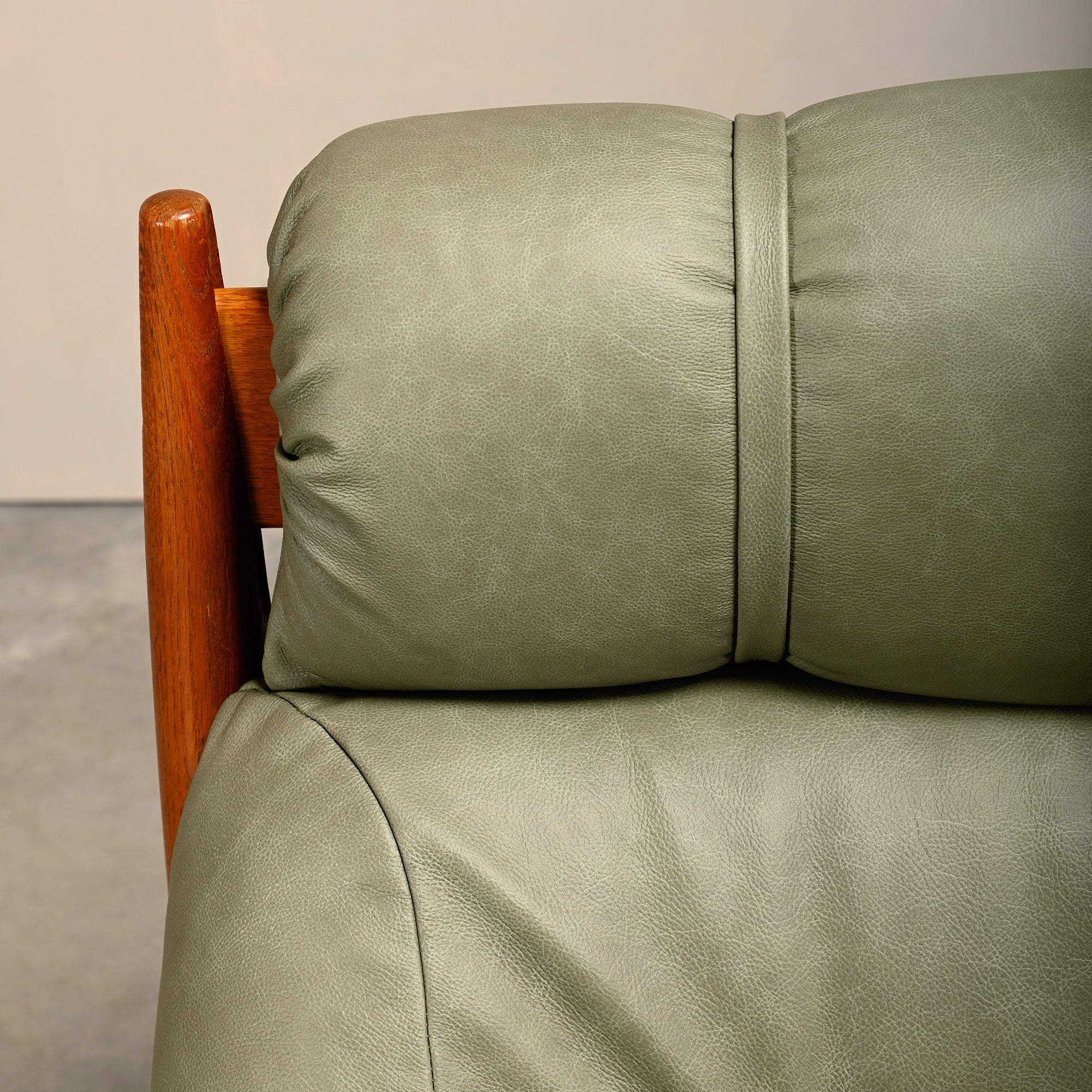 Set_of_Brazilian_Style_Oak_Lounge_Chair_and_Ottoman_in_Sage_Green_Leather,_1970s