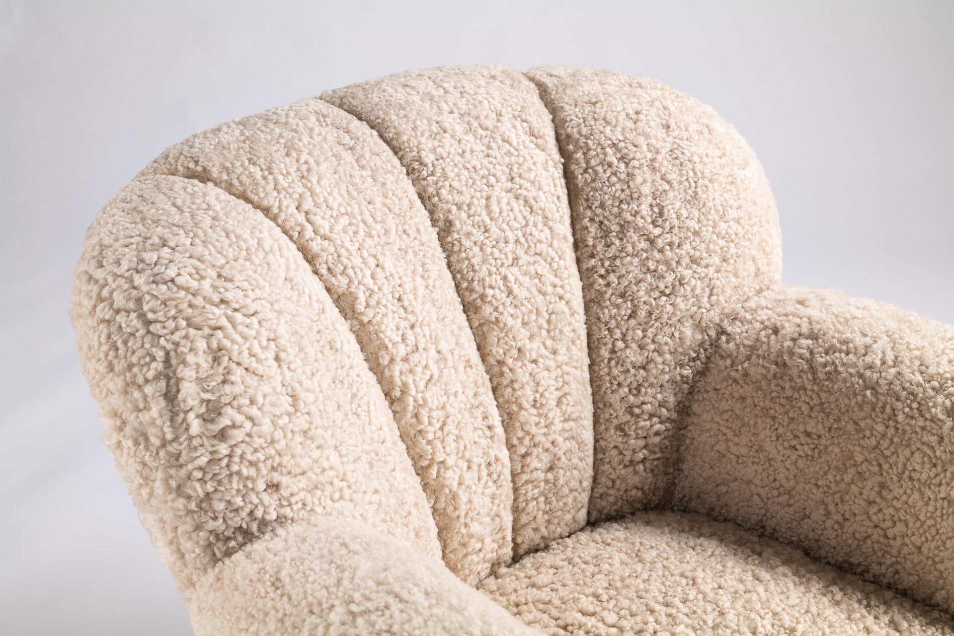 Art_Deco_Lounge_Chair_with_Lion_Claw_Legs_in_Shearling,_1930s