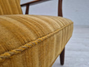Lounge_Chair_Model_230_by_Kurt_Olsen,_1960s_Denmark