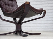 Lounge_Chair_Model_Falcon_by_Sigurd_Ressel,_1970s_Norway