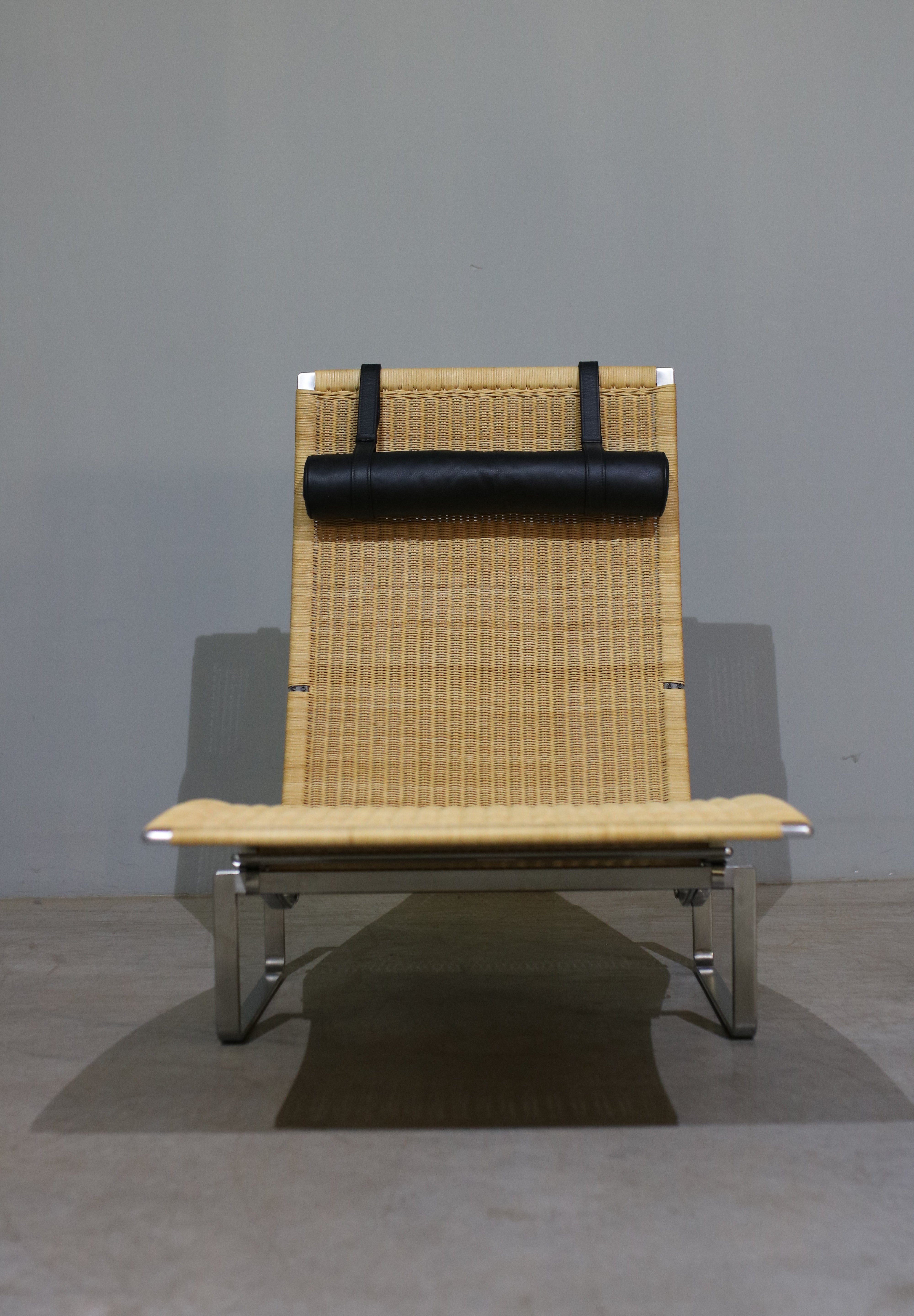 PK24_Lounge_Chair_by_Poul_Kjærholm_for_Fritz_Hansen,_1965,_Denmark