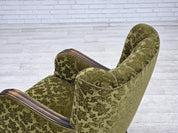 Danish_Relax_Armchair_in_Oak_and_Velour,_circa_1955–1960,_Denmark